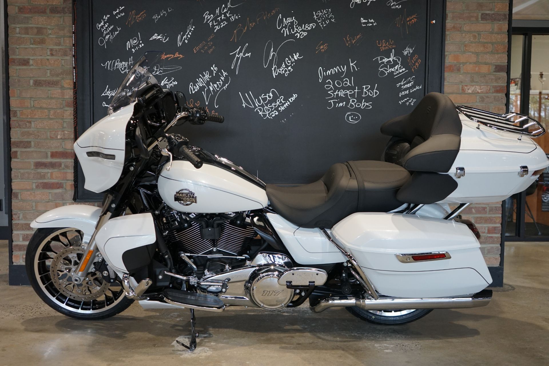 2026 Harley-Davidson Street Glide® Limited in West End, North Carolina - Photo 6