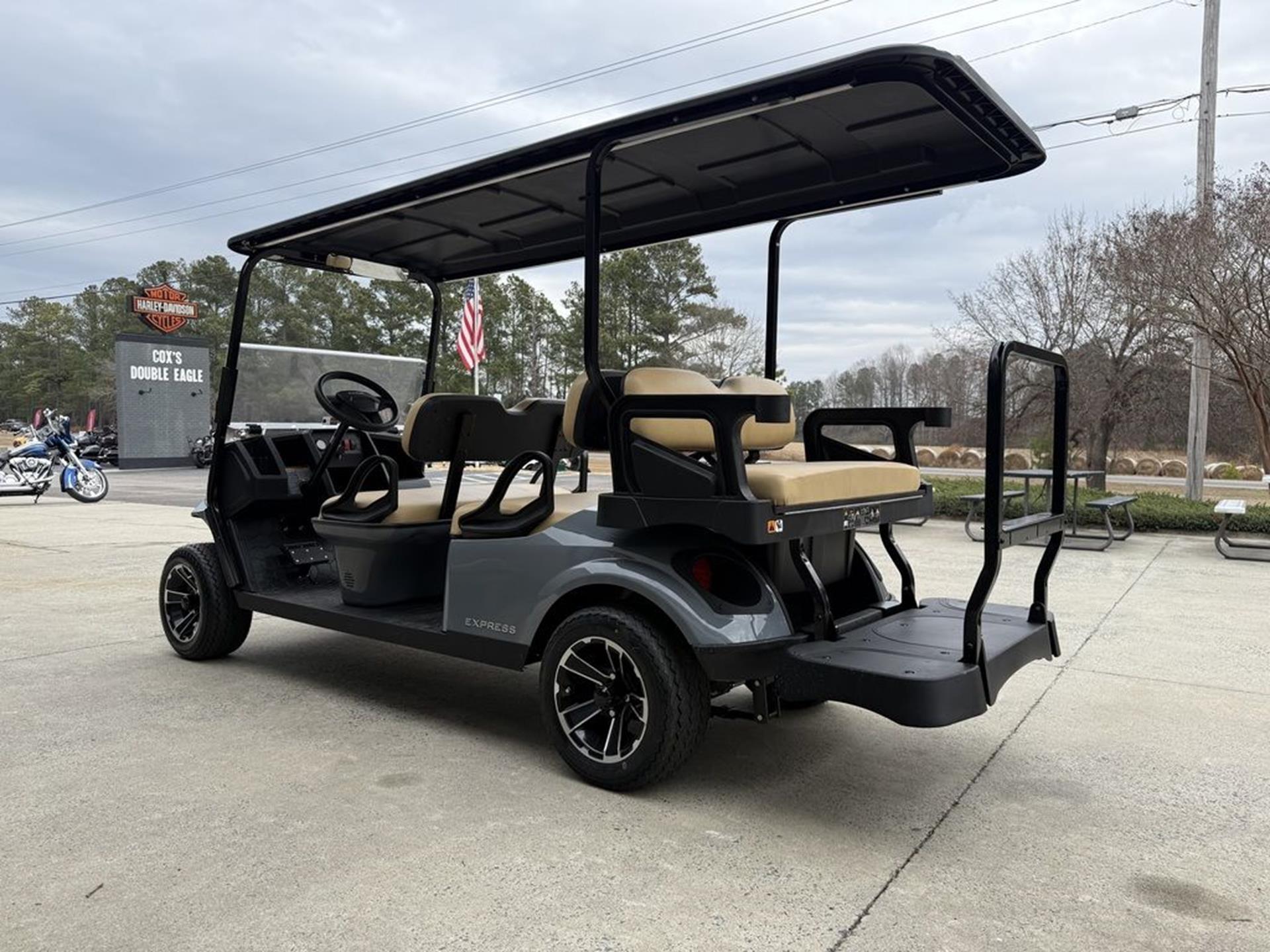 2026 E-Z-GO Express 6 Express Commuter 13.5 Gas in West End, North Carolina - Photo 2