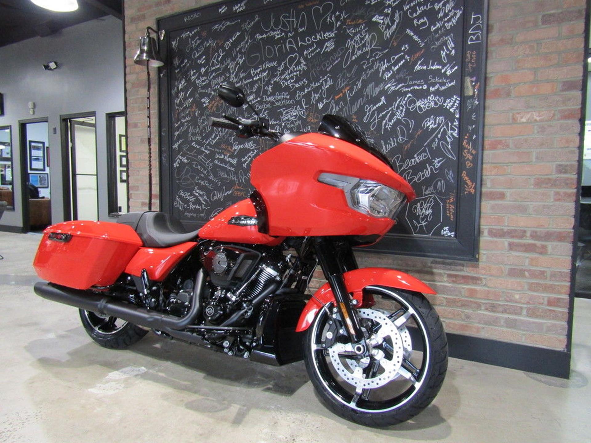 2026 Harley-Davidson Road Glide® in West End, North Carolina - Photo 3