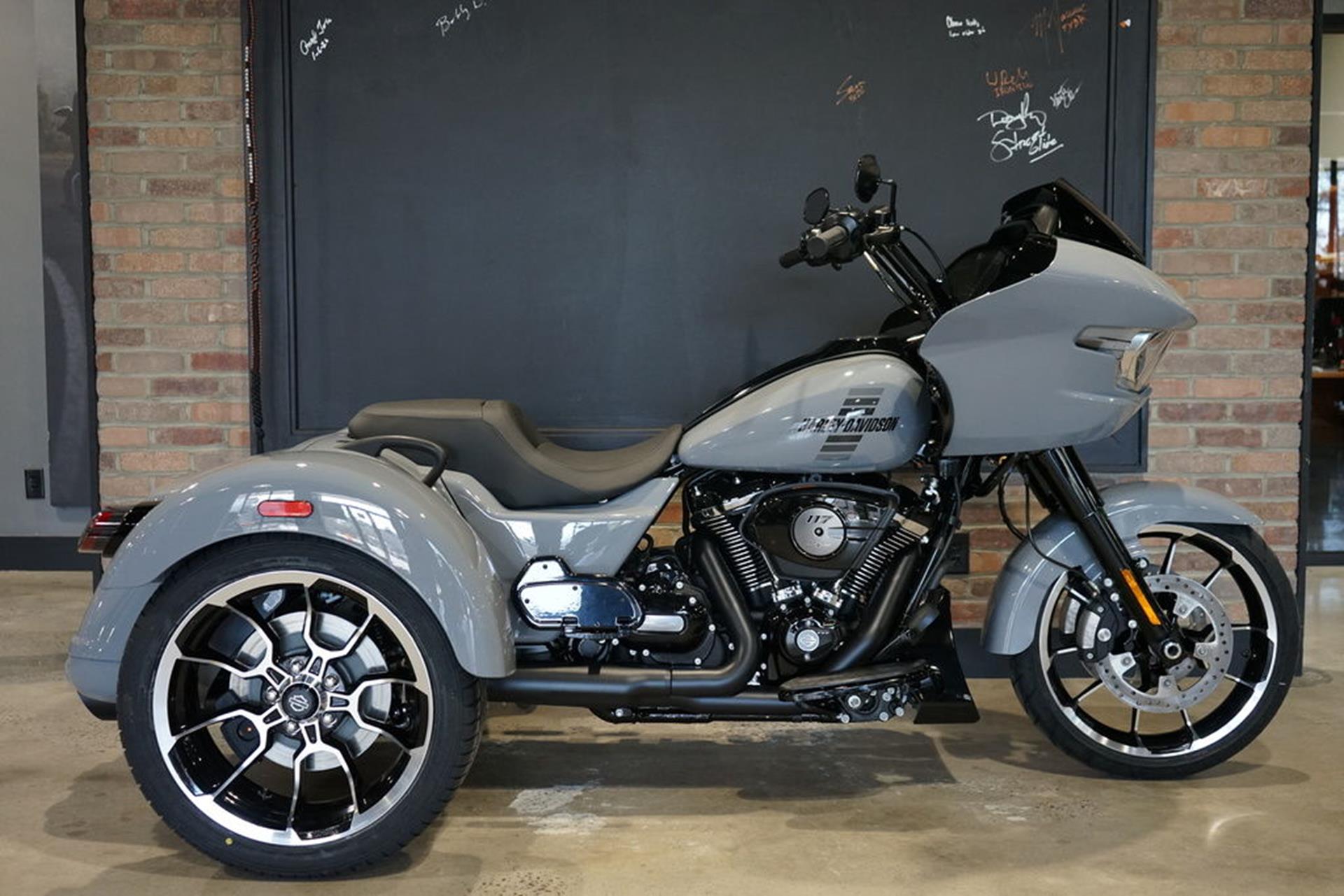 2026 Harley-Davidson Road Glide® 3 in West End, North Carolina - Photo 1