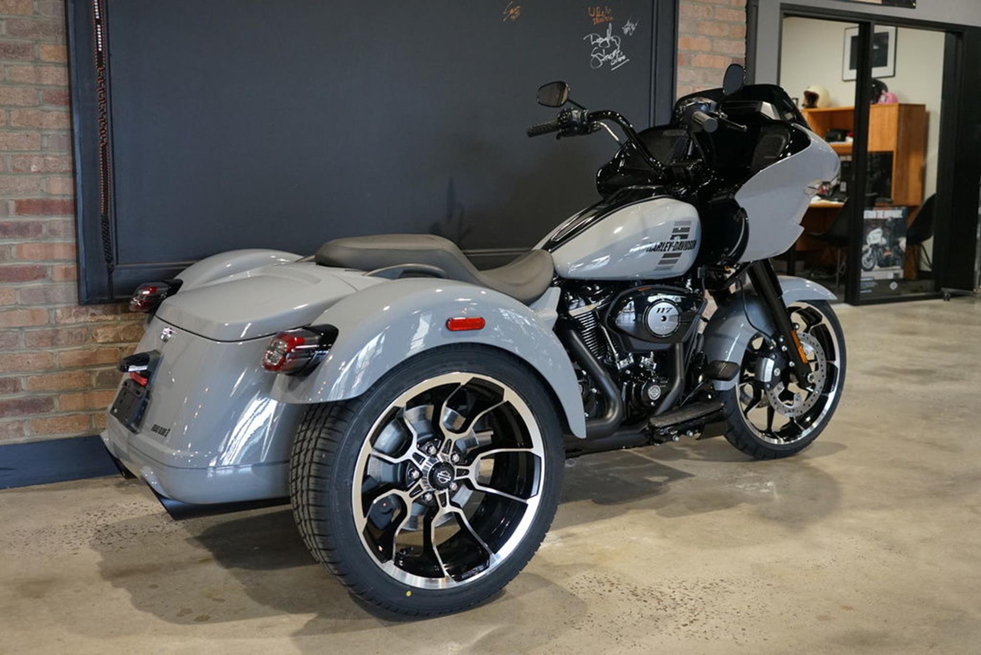 2026 Harley-Davidson Road Glide® 3 in West End, North Carolina - Photo 5