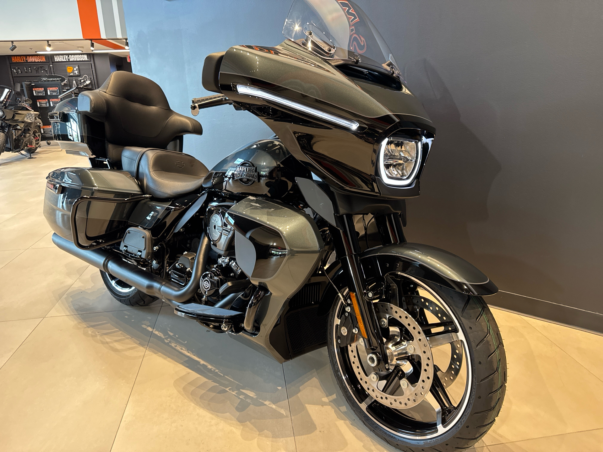 New 2025 Harley-Davidson Street Glide® Ultra Vivid Black