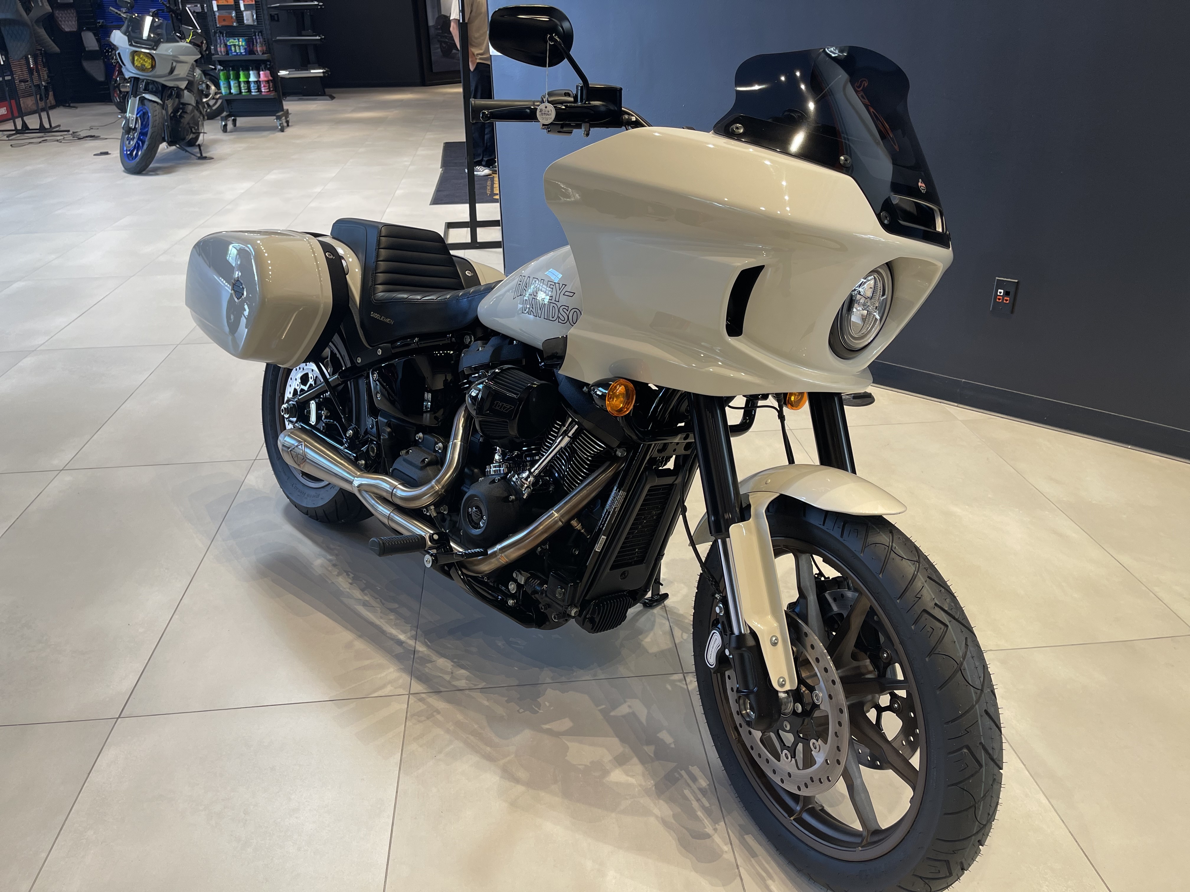 2023 Harley-Davidson Low Rider® ST 9
