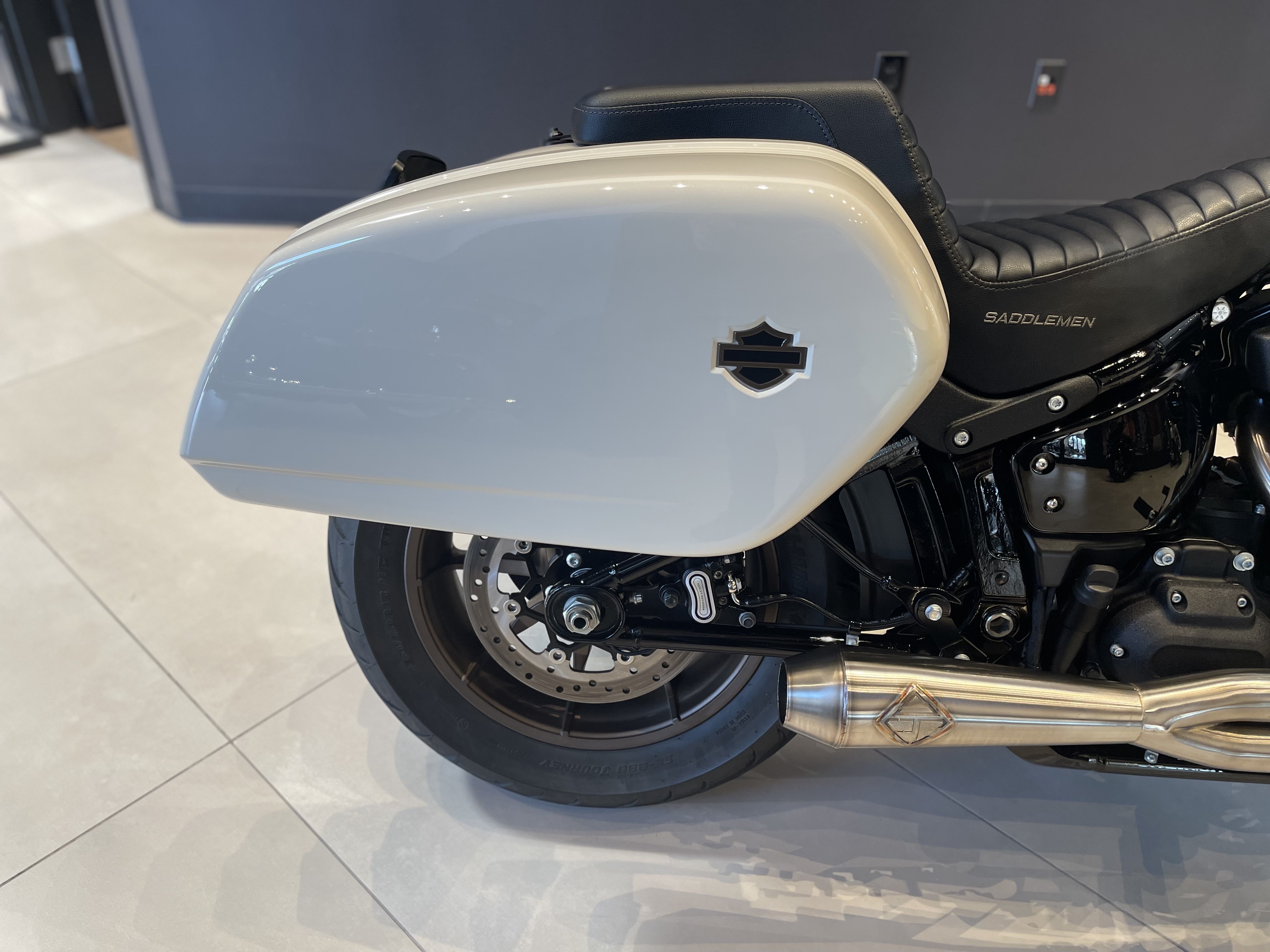 2023 Harley-Davidson Low Rider® ST 12