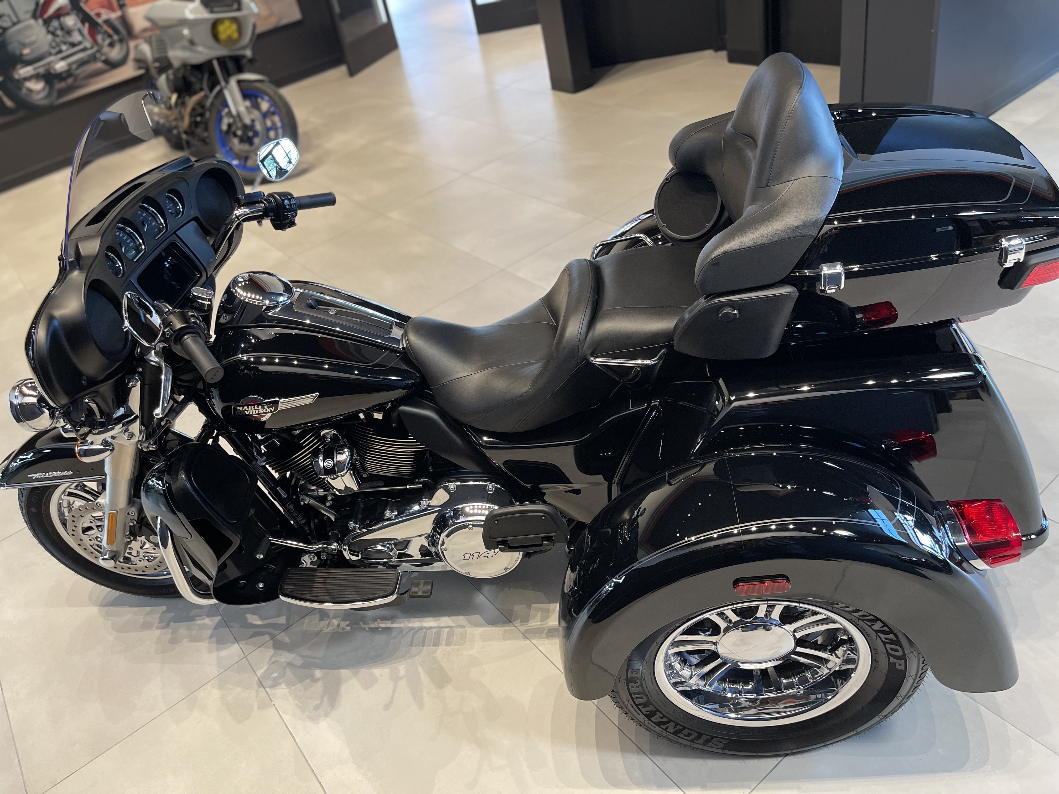 2024 Harley-Davidson Tri Glide® Ultra 6