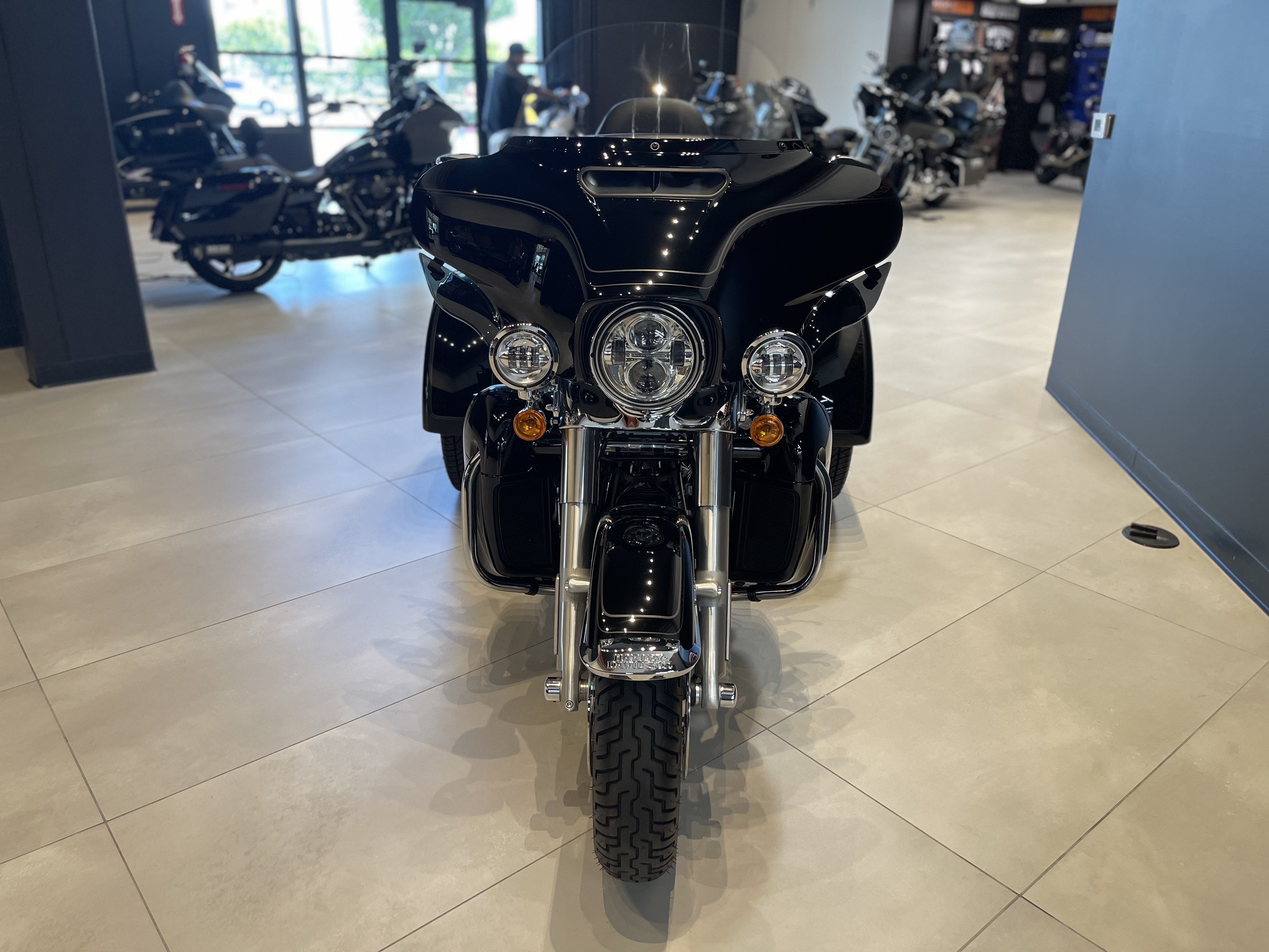 2024 Harley-Davidson Tri Glide® Ultra 8