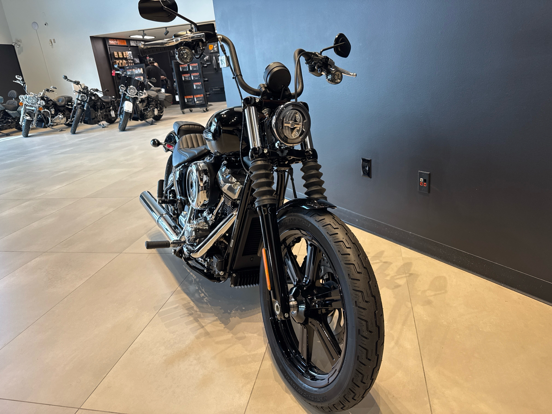 New 2025 Harley-Davidson Street Bob® Vivid Black with Cast