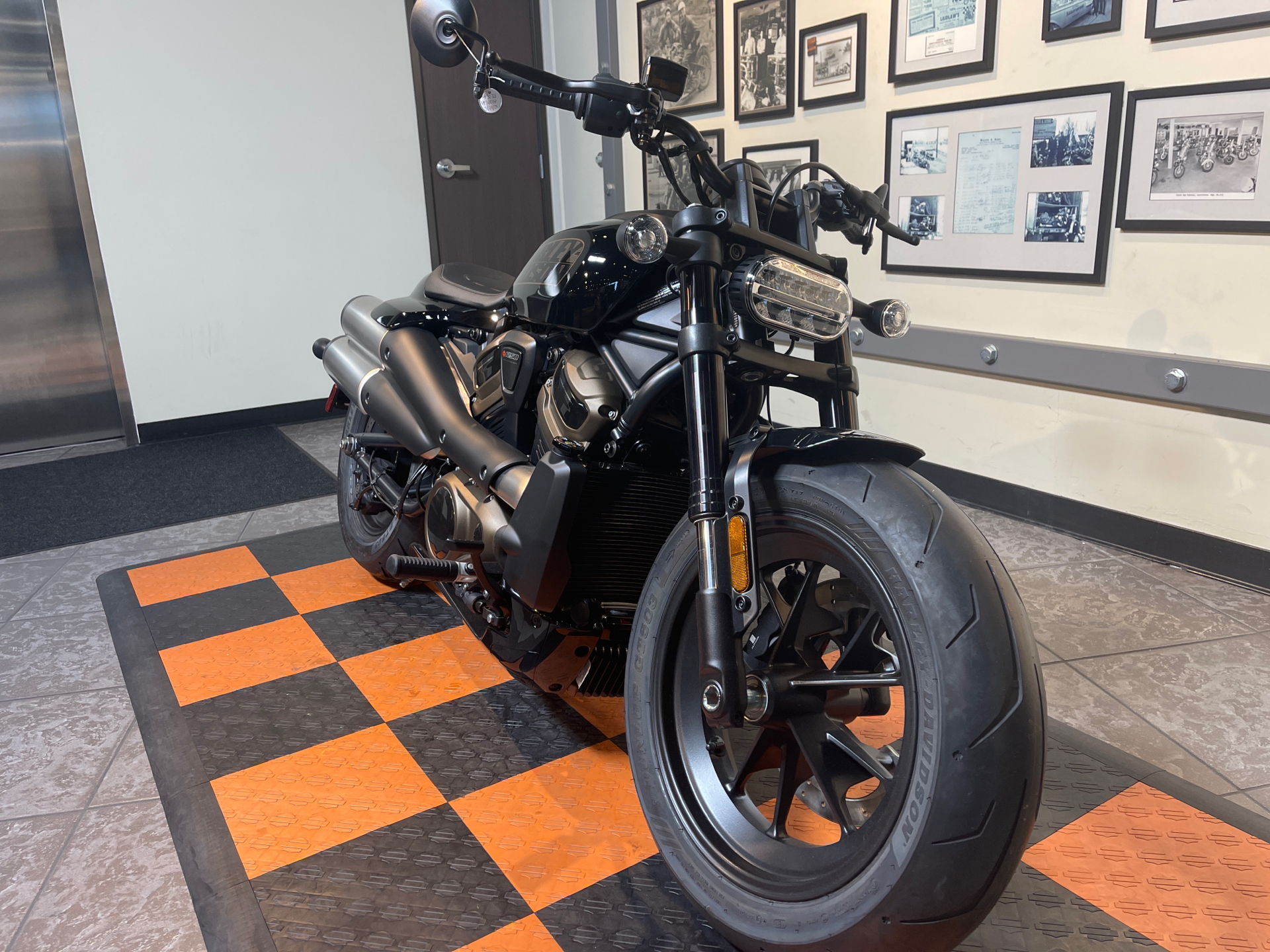 メンテナンスハーレー  SHOVELHEAD Shovelhead - Do It Yourself - Tune And Service Guide with