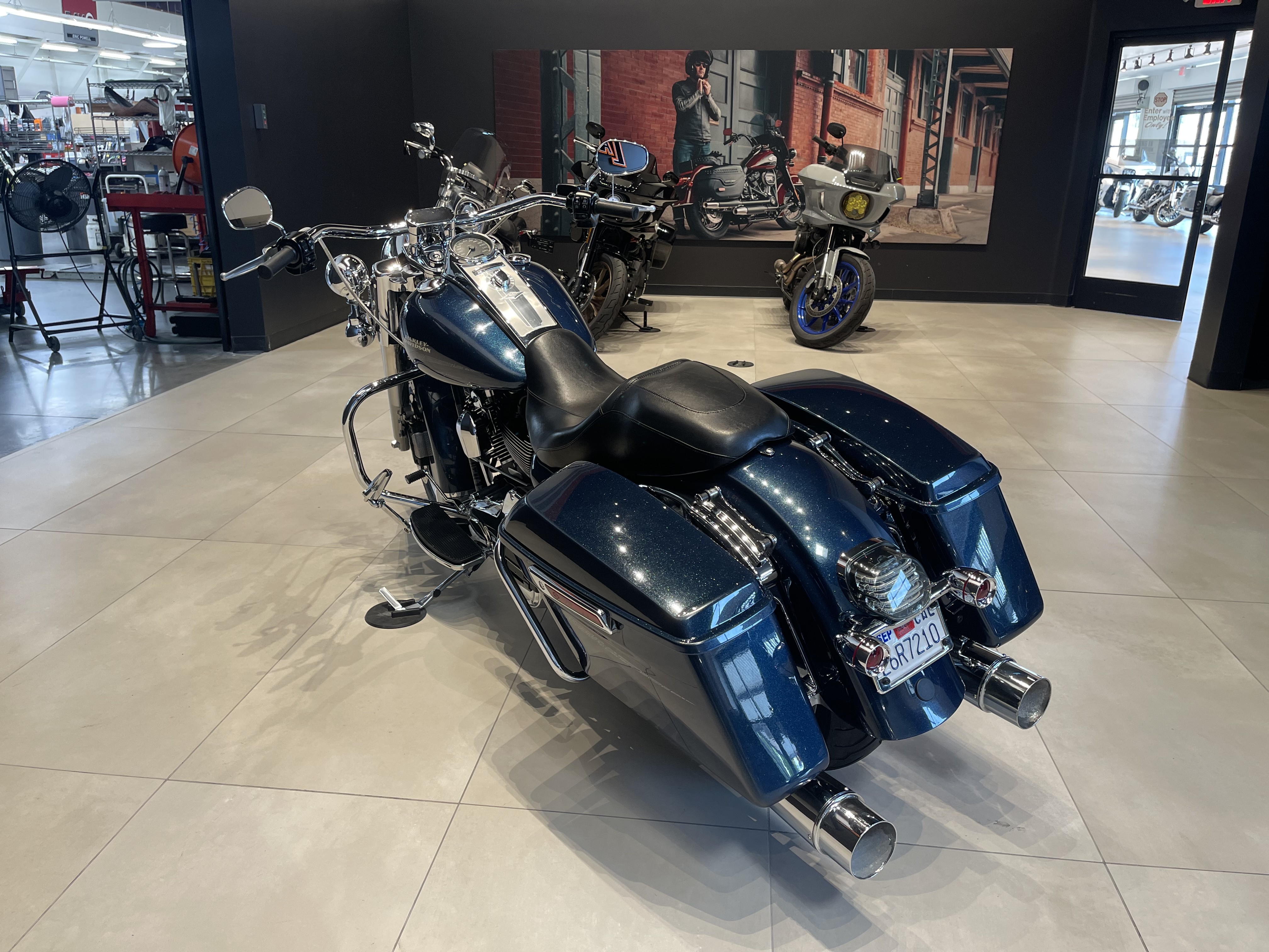 2016 Harley-Davidson Road King® 5