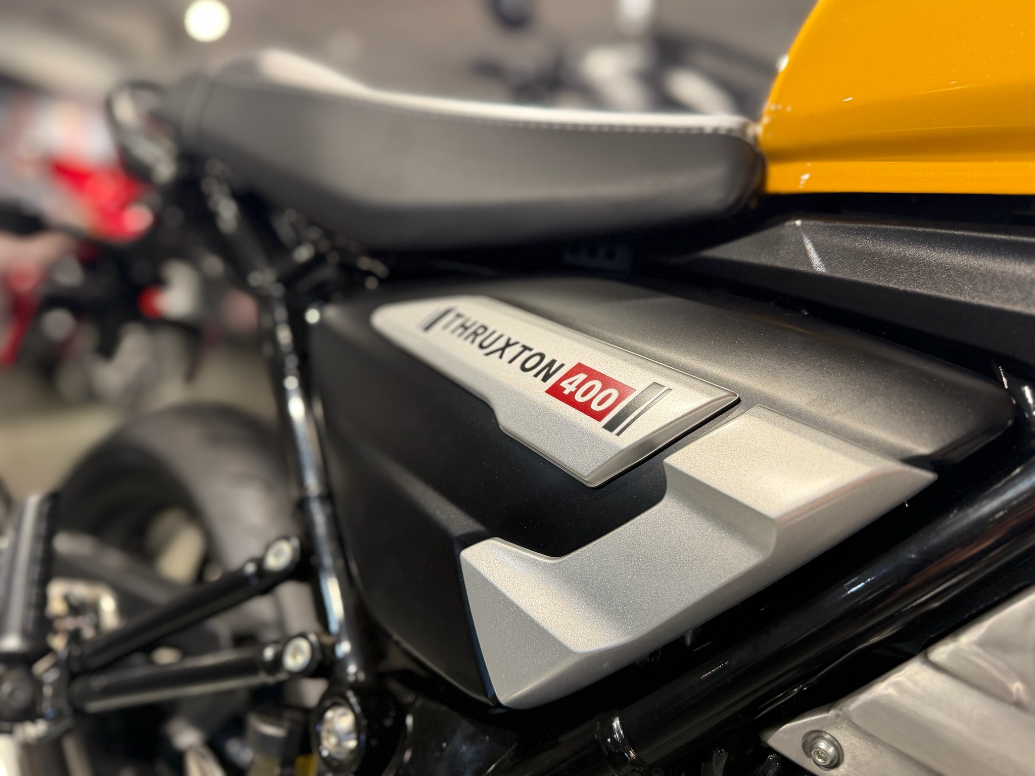 2026 Triumph Thruxton 400 2