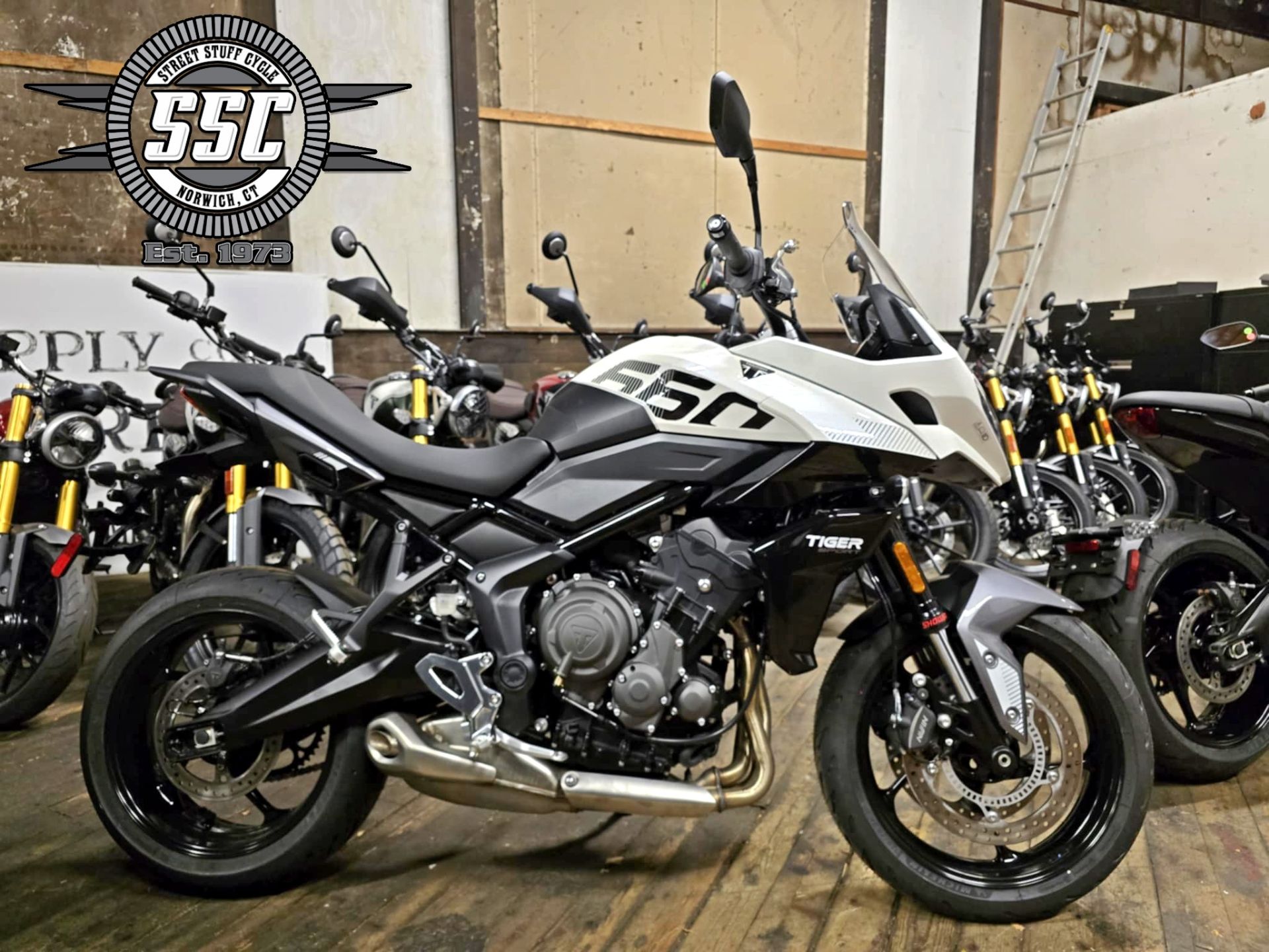 Triumph Best Sport Bike For Touring Triumph Tiger 900 Rally PRO On