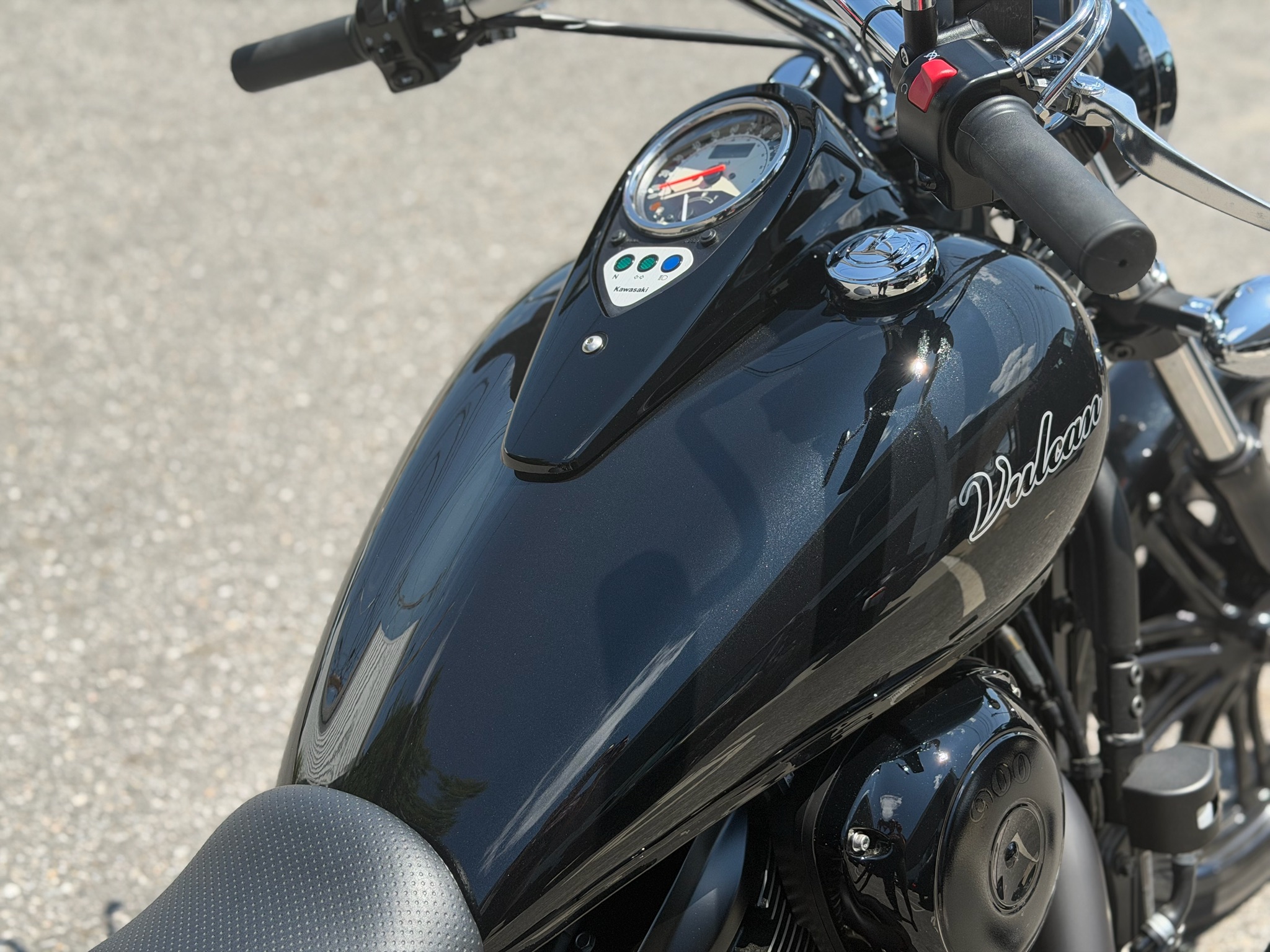 2026 Kawasaki Vulcan® 900 Custom 5