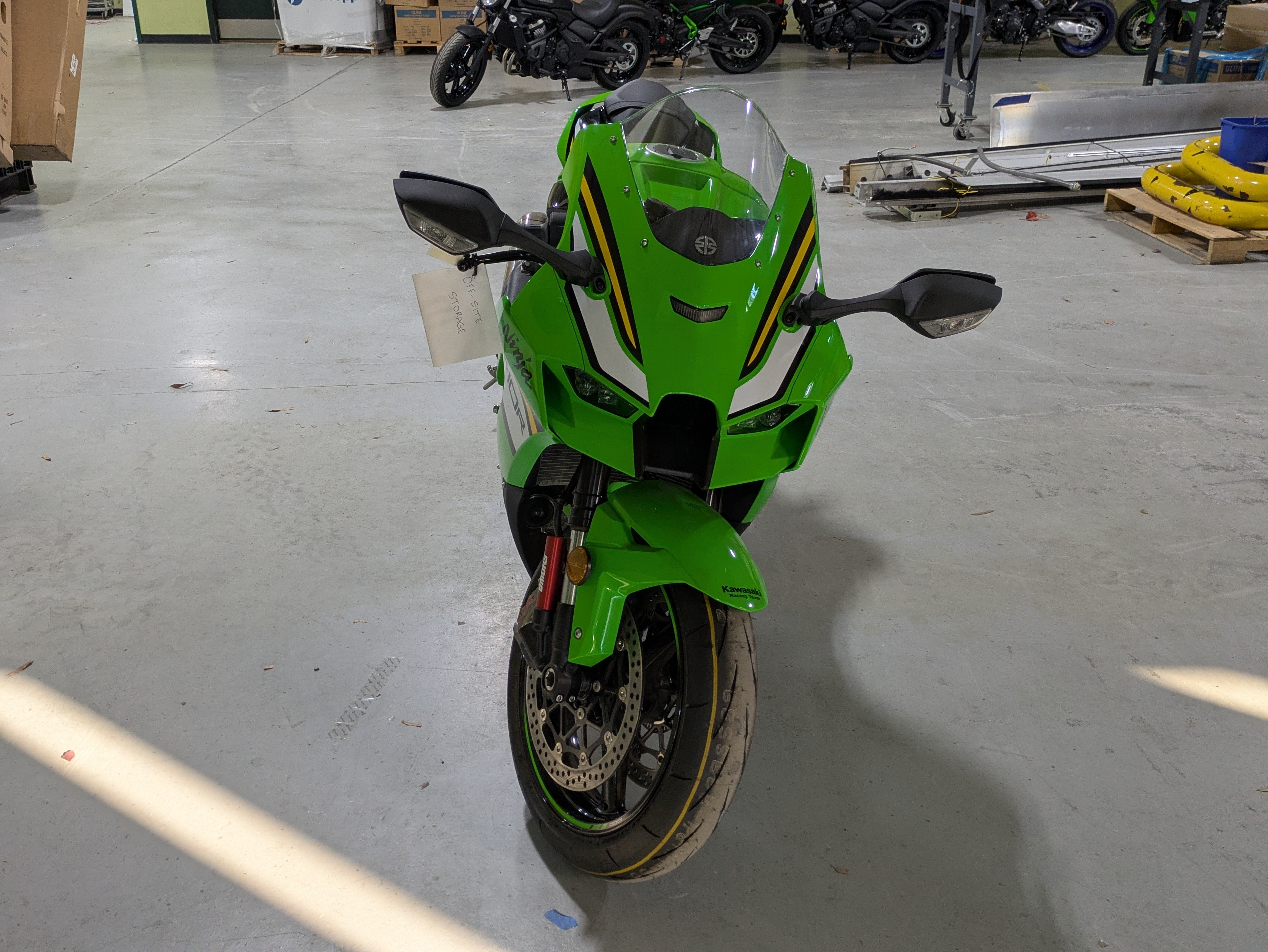 りんか New 2023 Kawasaki Ninja ZX-10R KRT Edition Lime Green / Ebony