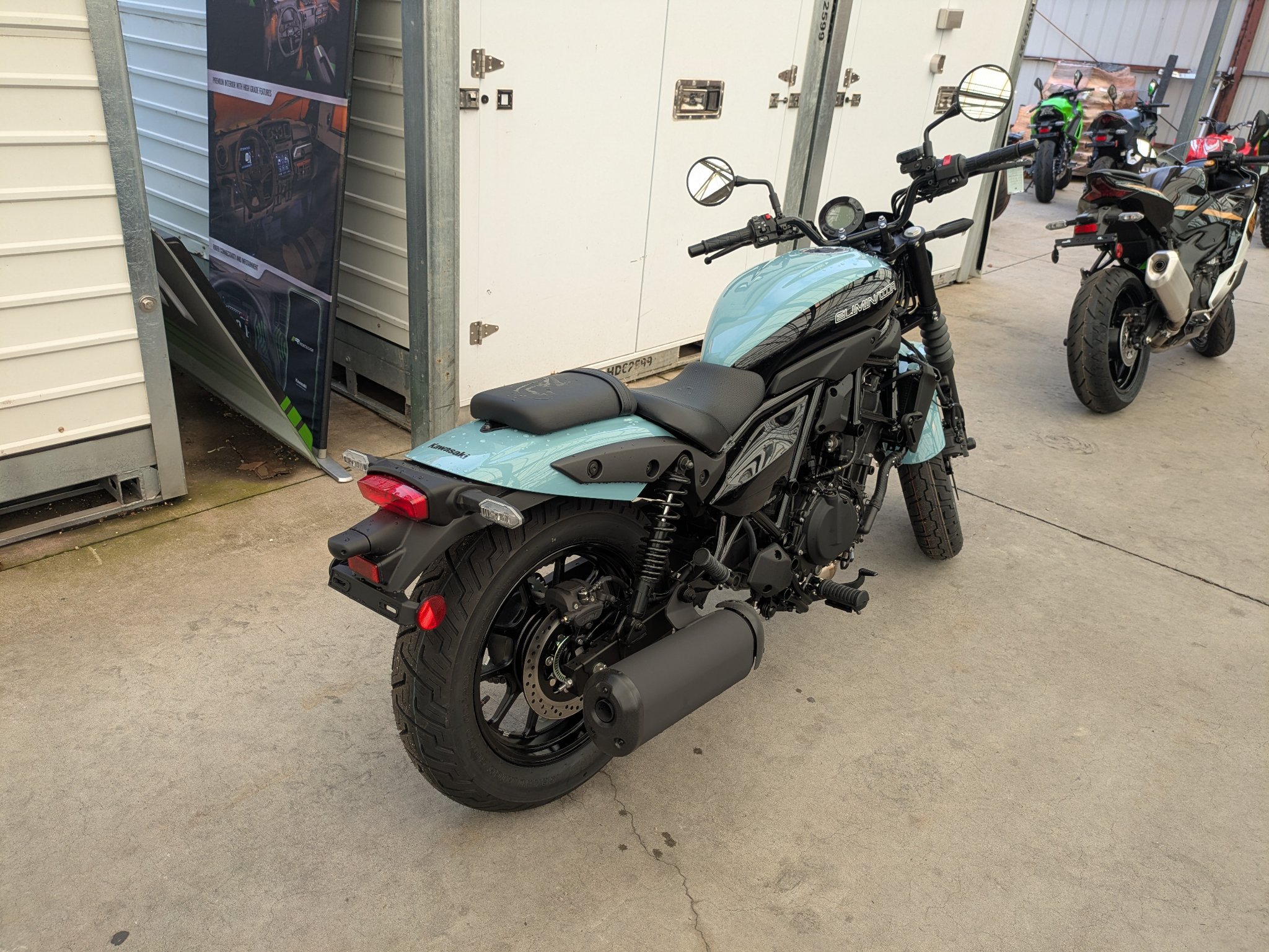 2025 Kawasaki Eliminator® SE ABS 3