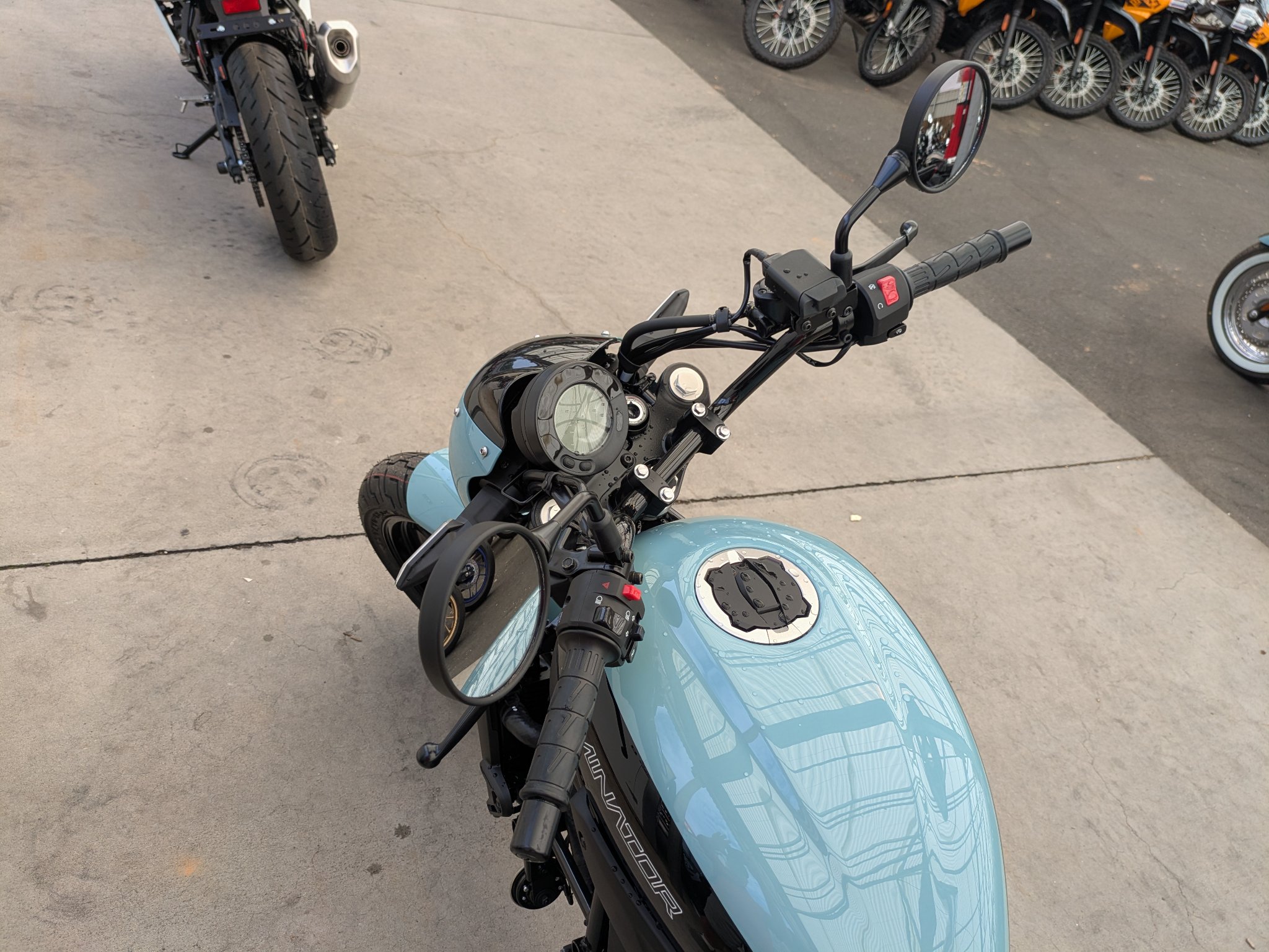 2025 Kawasaki Eliminator® SE ABS 10