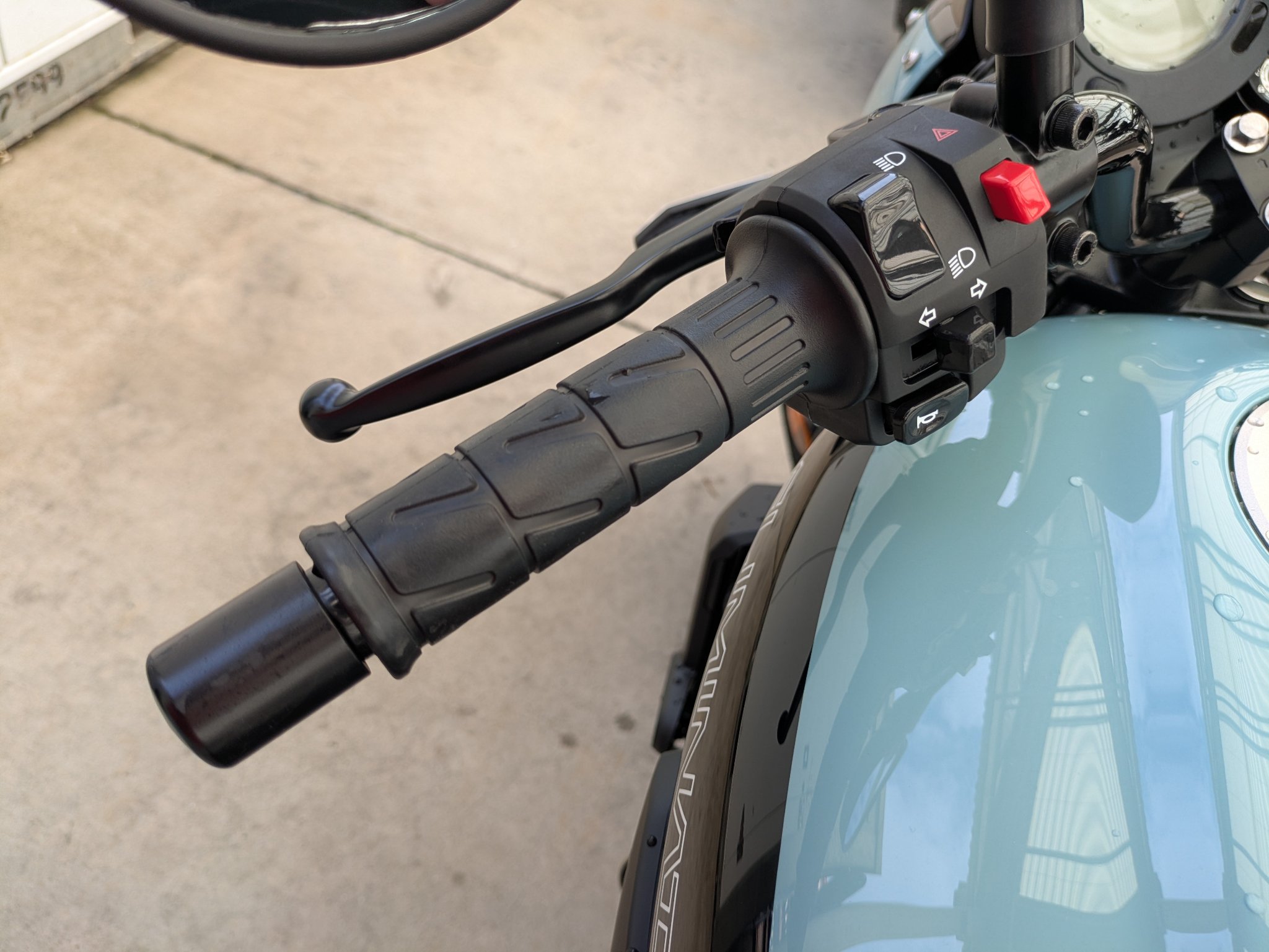 2025 Kawasaki Eliminator® SE ABS 12