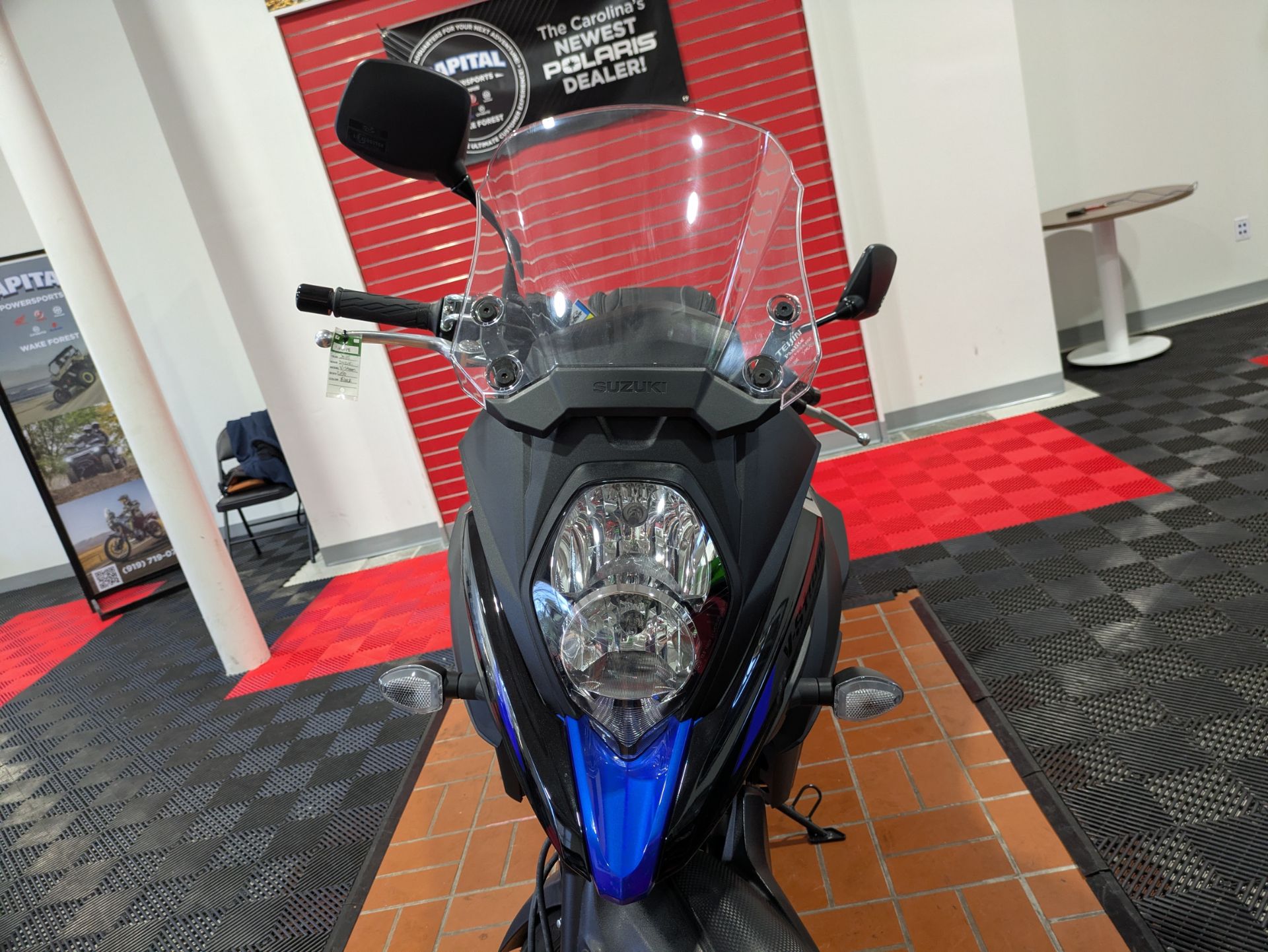 2025 Suzuki V-Strom 650 11