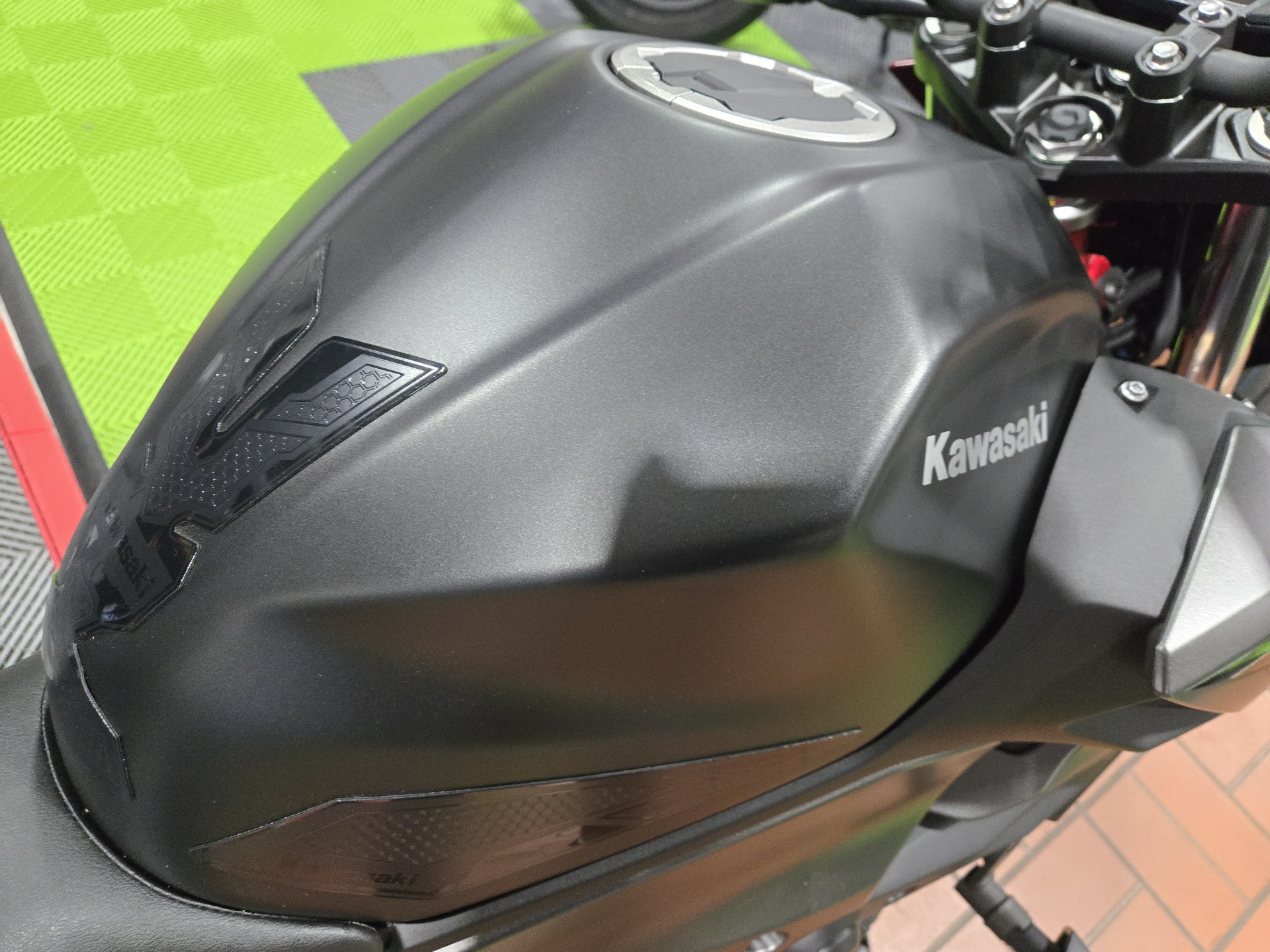 New 2025 Kawasaki Z500 SE ABS, Wake Forest NC | Specs, Price