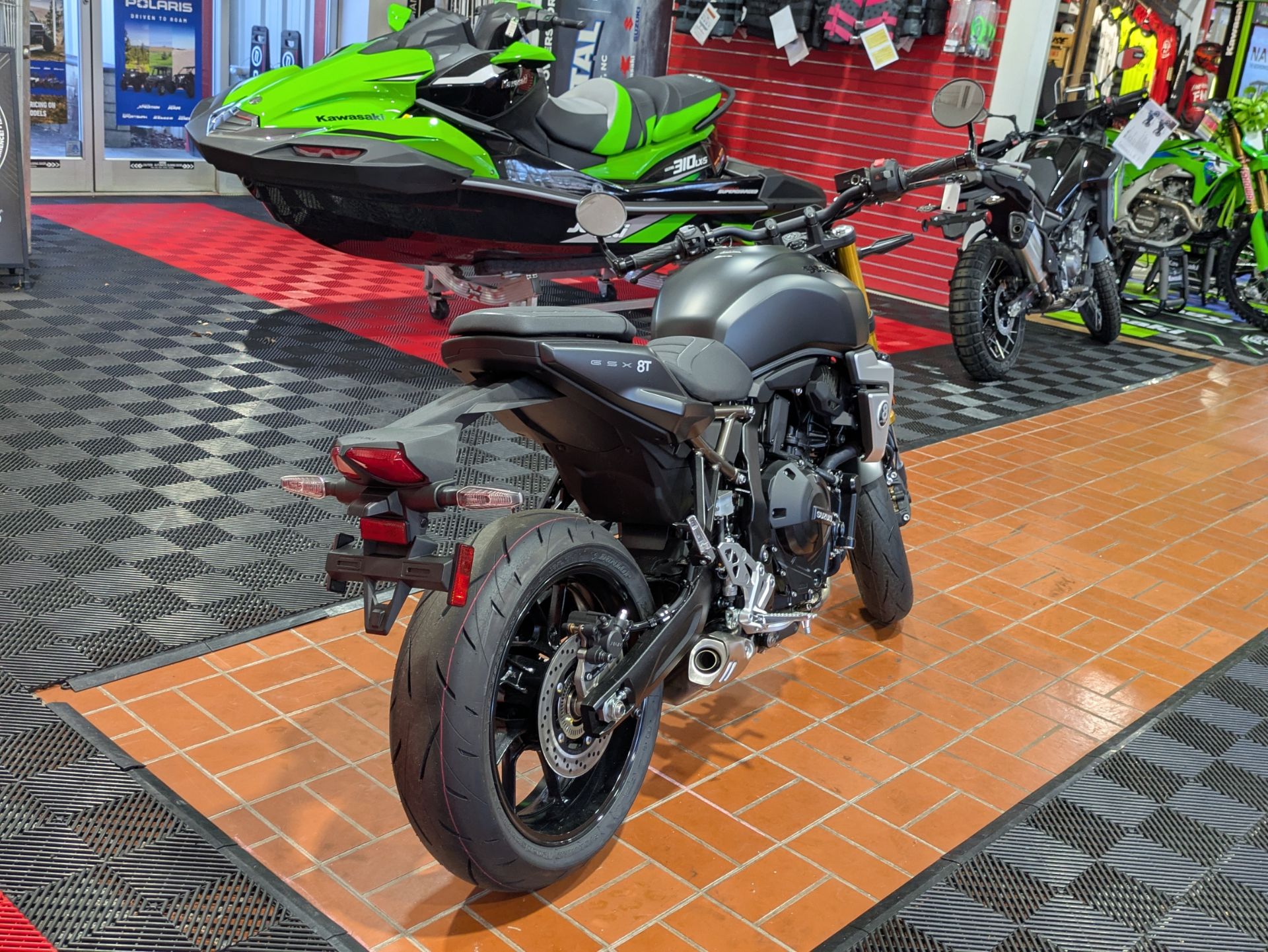 2026 Suzuki GSX-8T 3