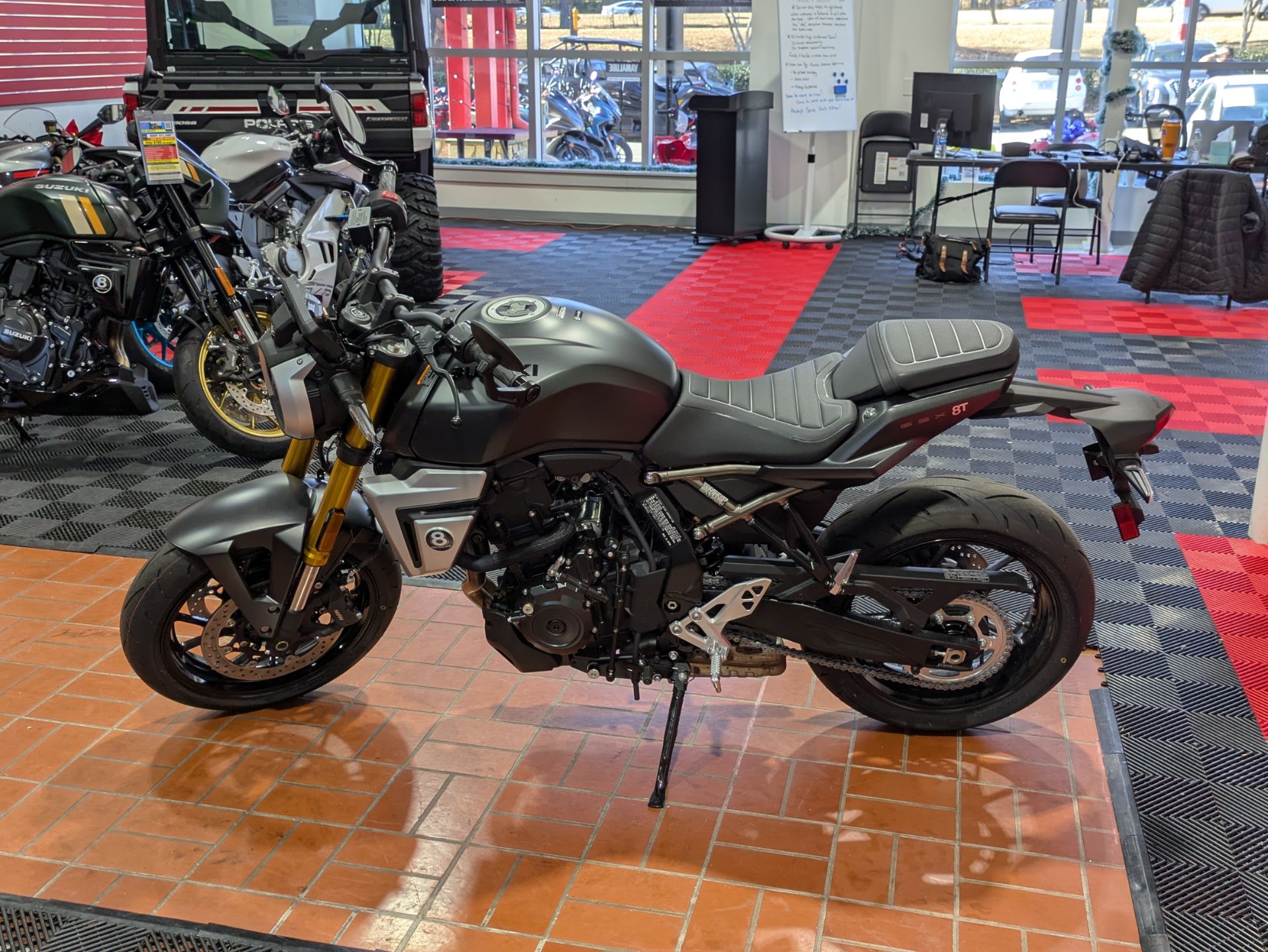 2026 Suzuki GSX-8T 6