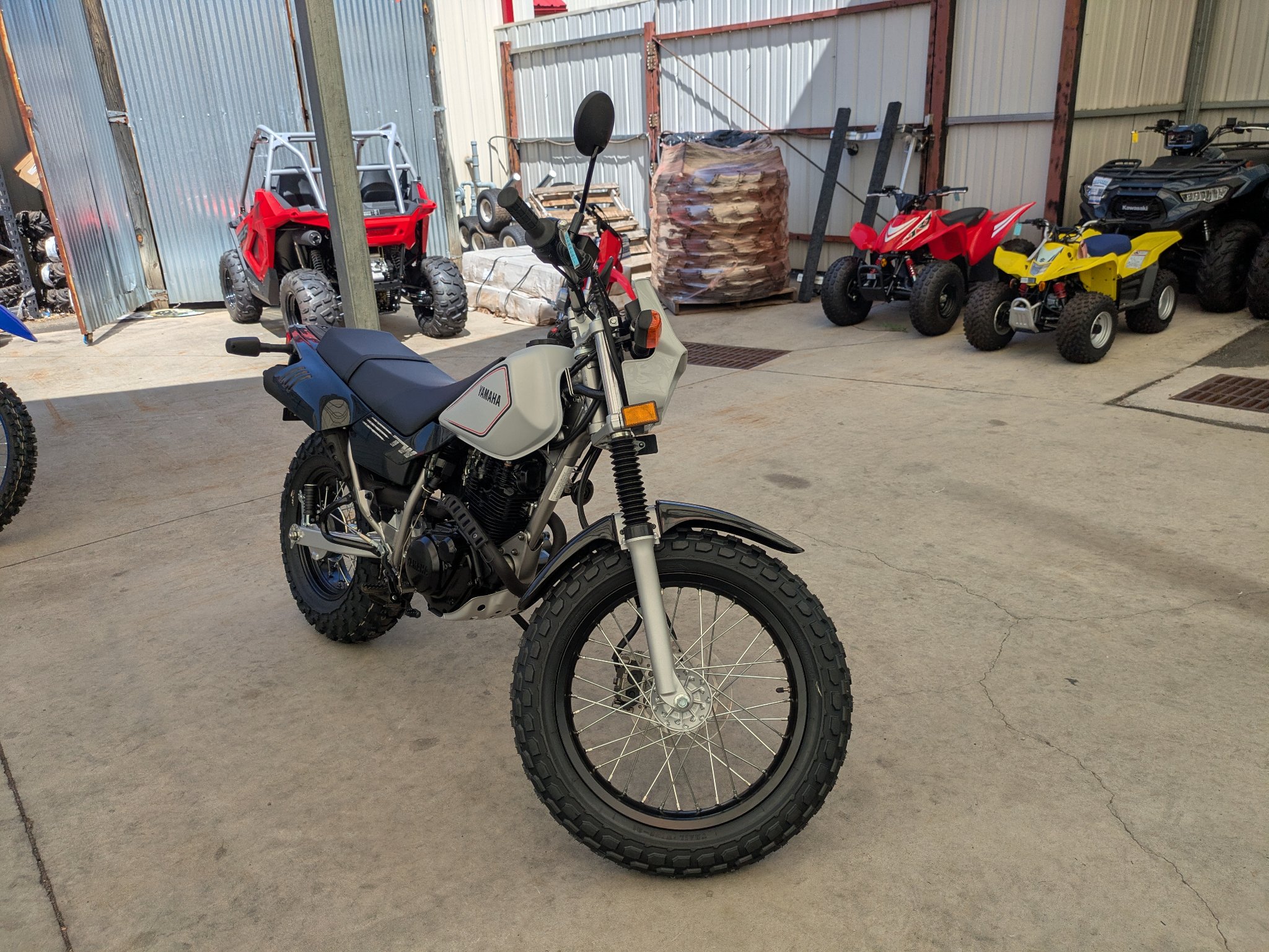 2027 Yamaha TW200 for sale 1248366