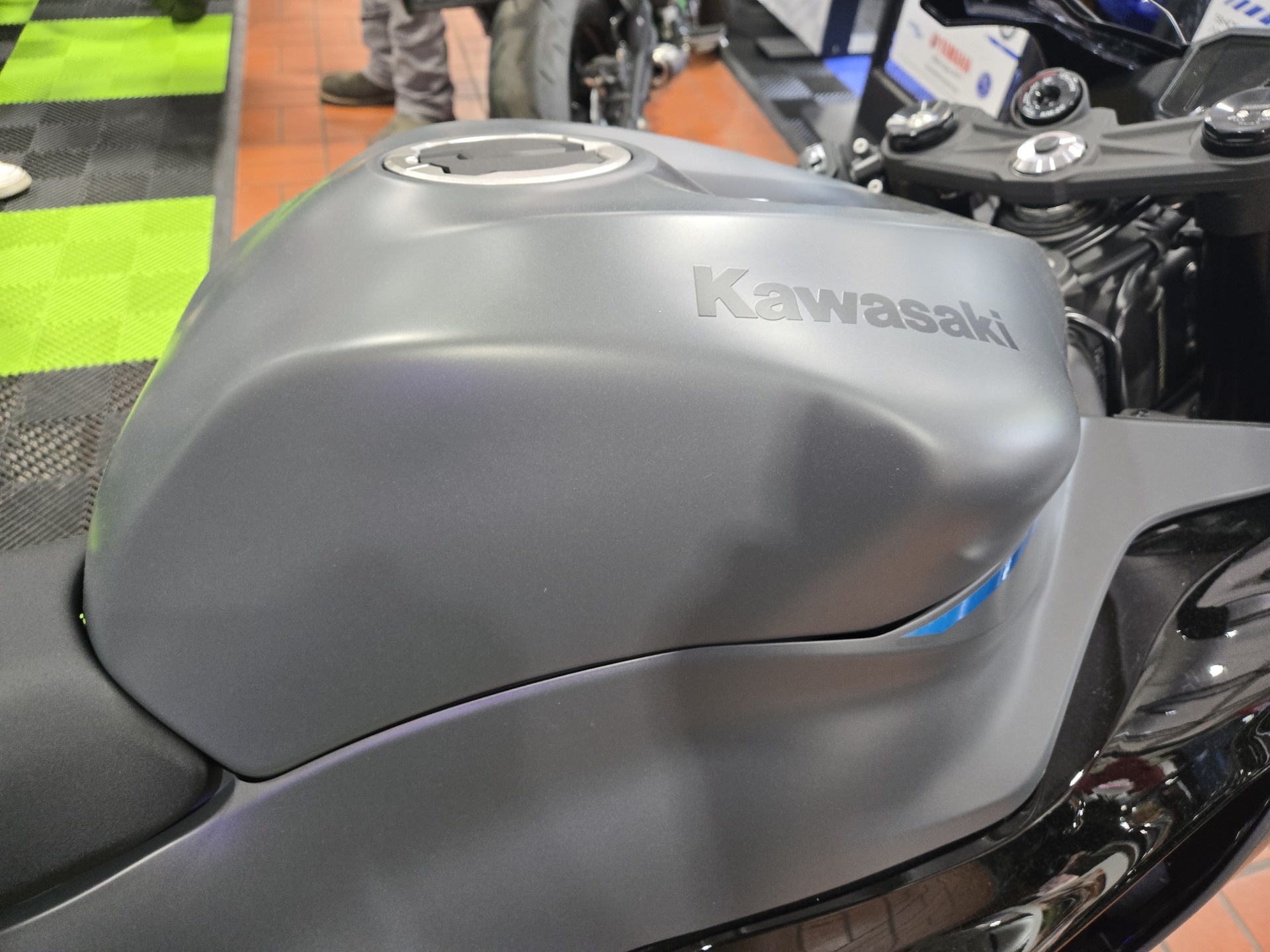 New 2025 Kawasaki Ninja ZX-6R, Columbia MO | Specs, Price