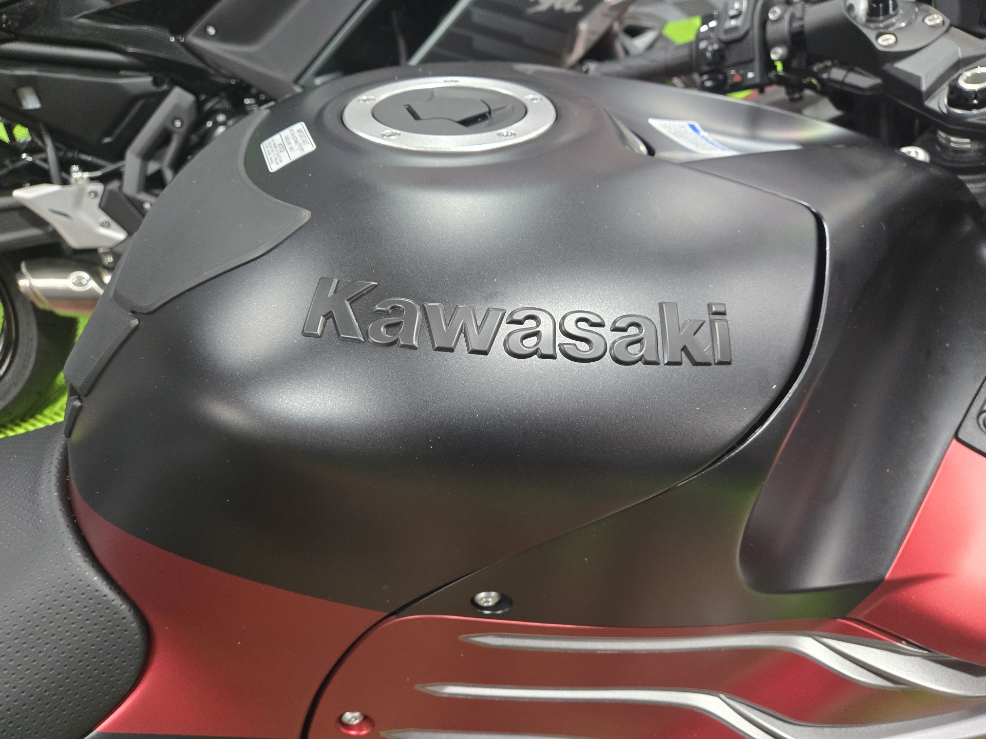 MRK 2025 Kawasaki Ninja® ZX™-14R ABS | Motorcycle.com