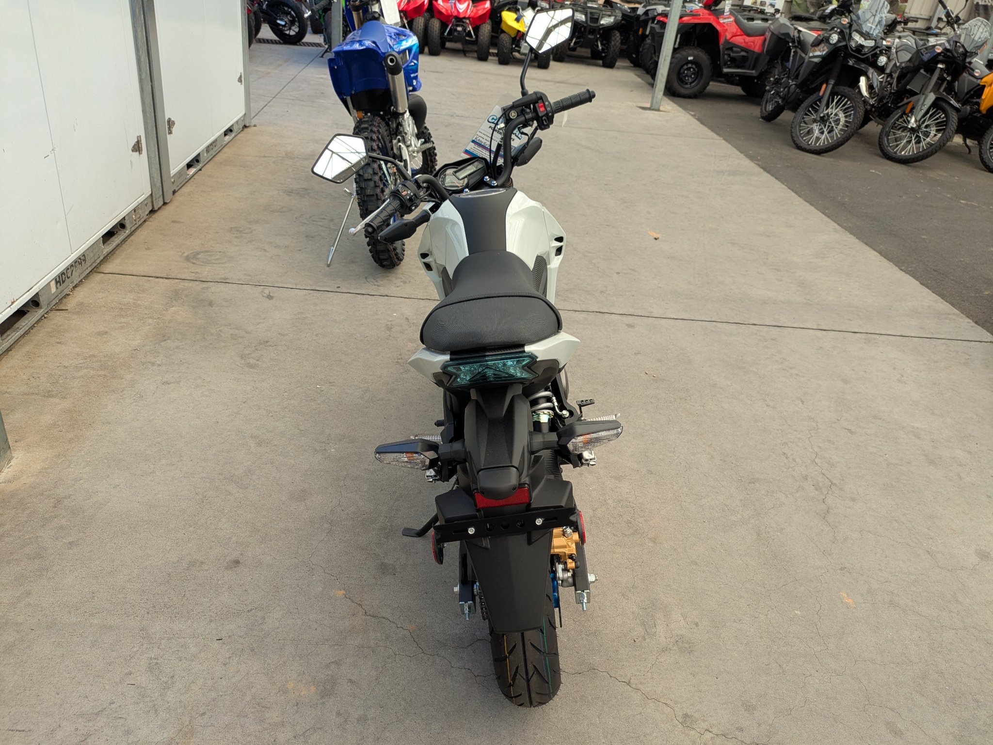 2026 Kawasaki Z125 Pro 4