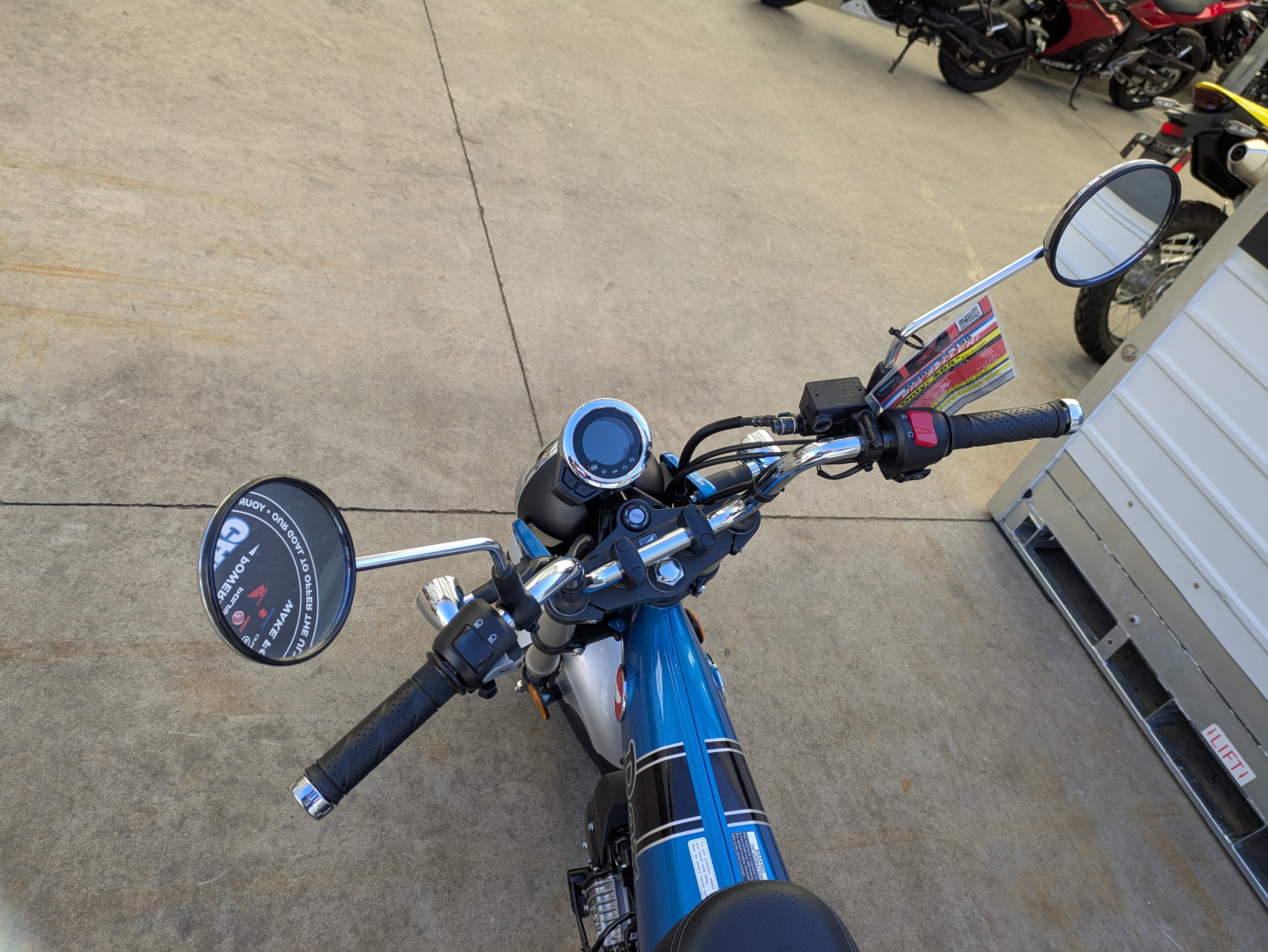 2025 Honda Dax 125 11