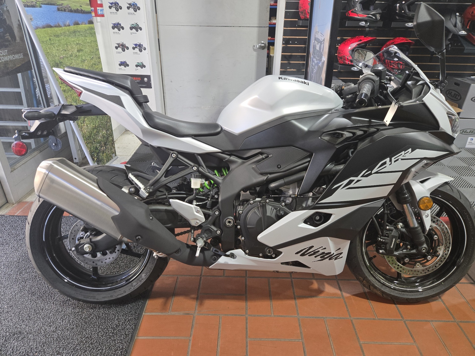 New 2025 Kawasaki Ninja ZX-4RR ABS, Wake Forest NC | Specs