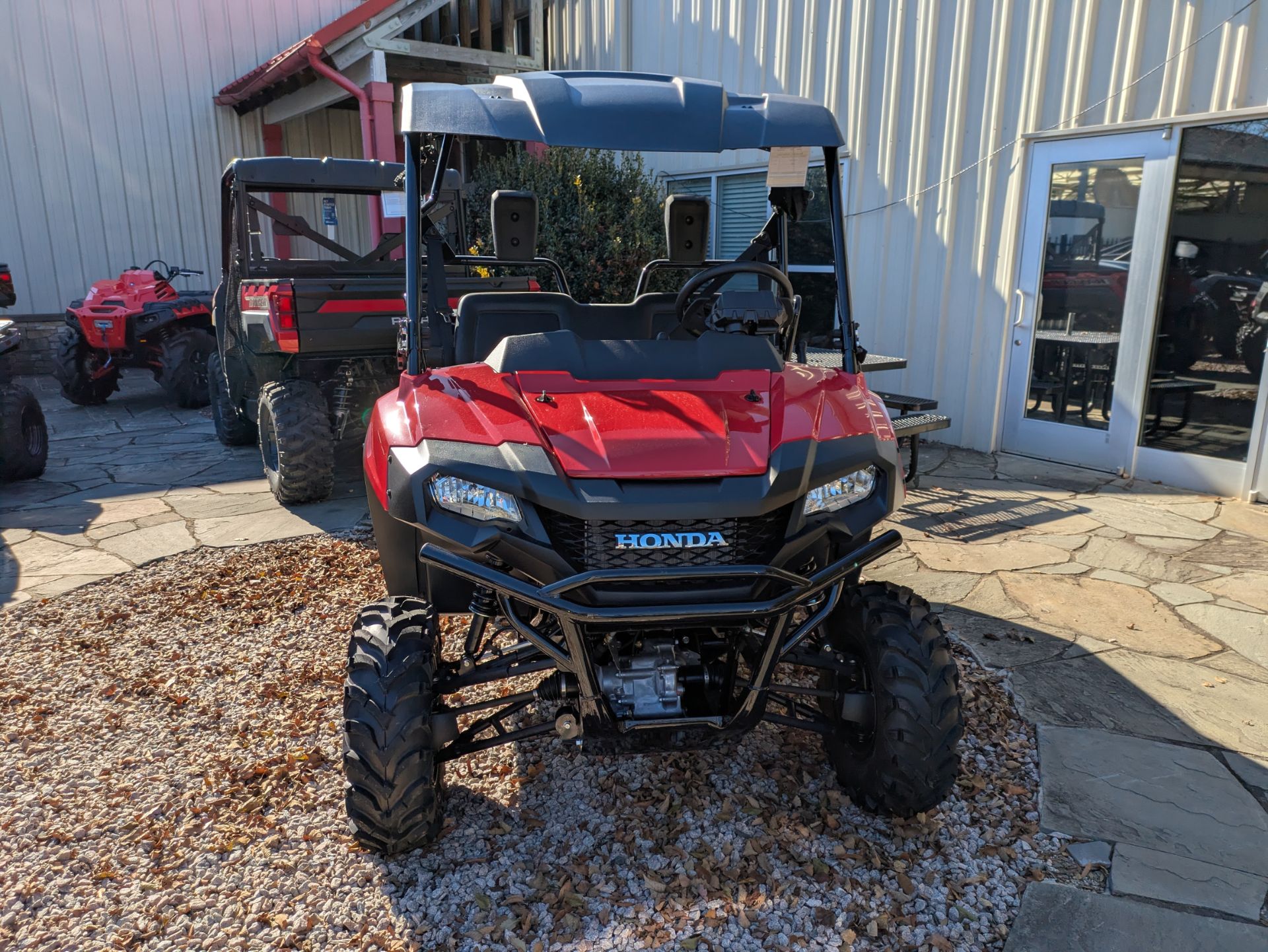 2025 Honda Pioneer 700 Deluxe 8