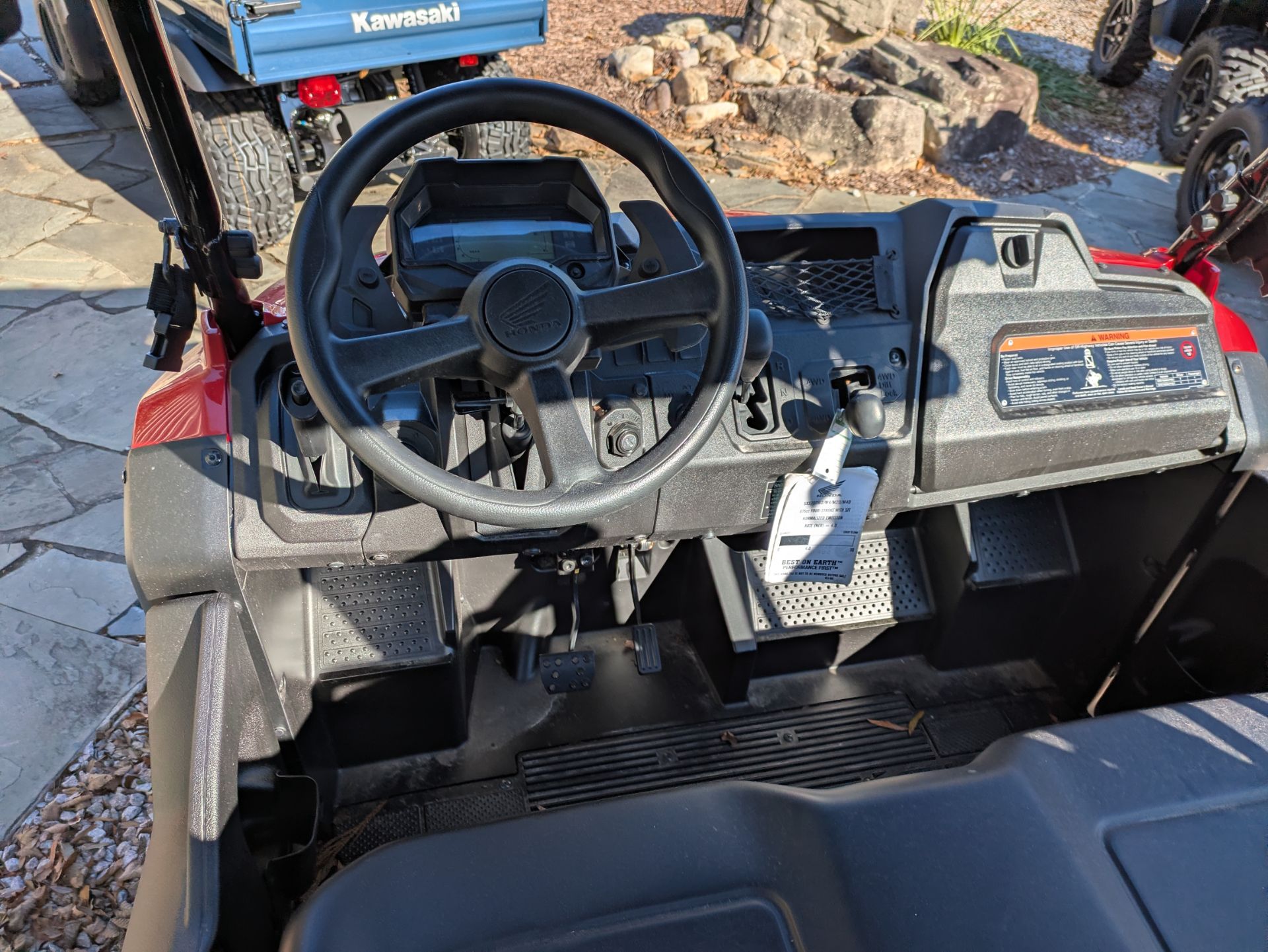 2025 Honda Pioneer 700 Deluxe 12