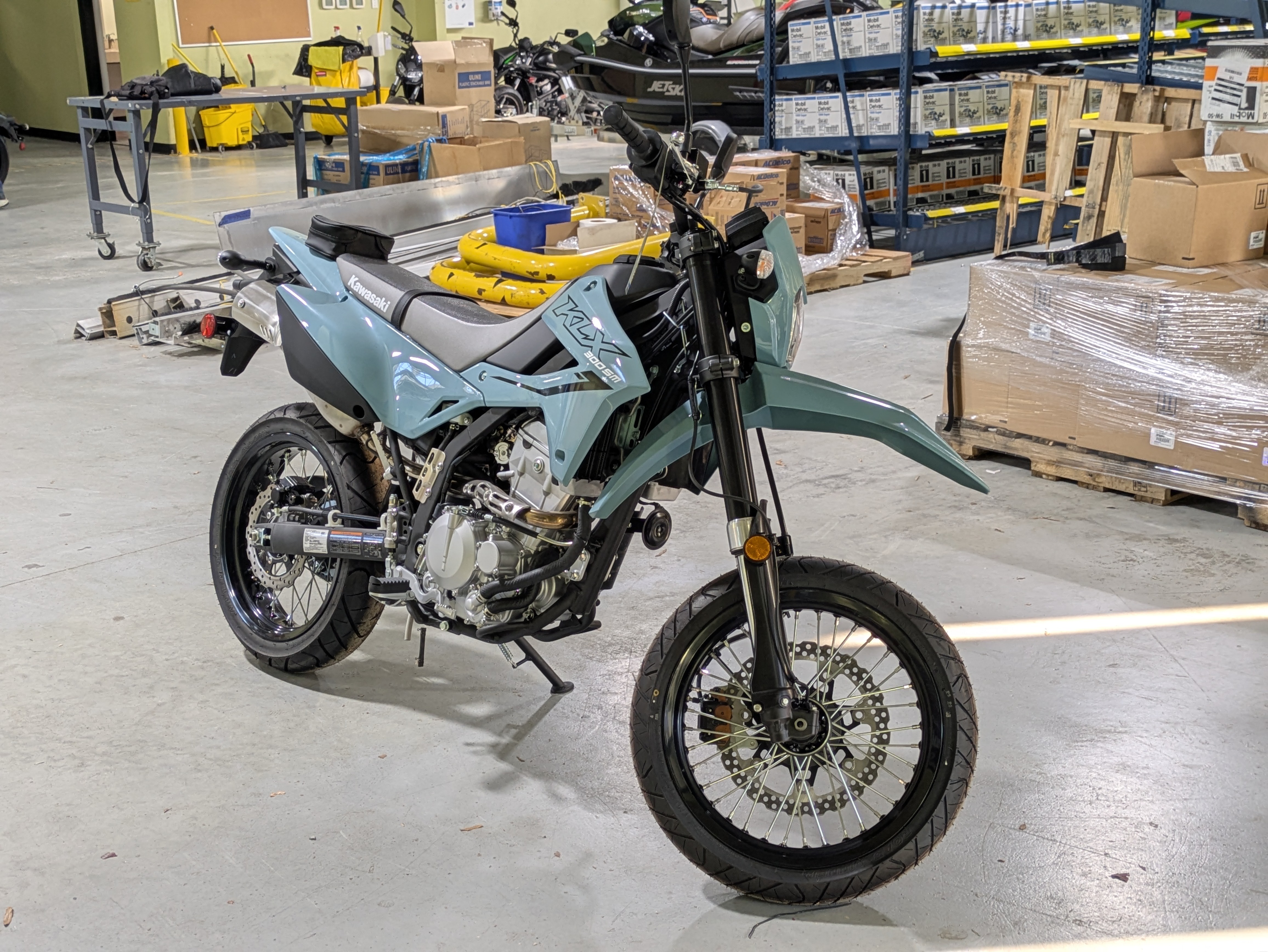 カズ  タイムセール New 2025 Kawasaki KLX®300SM, Wake Forest NC | Specs, Price, Photos