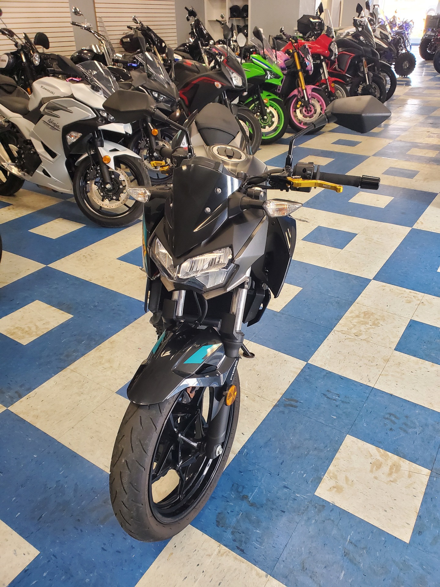 Used 2023 Kawasaki Z400 ABS, Jefferson City MO | Specs, Price