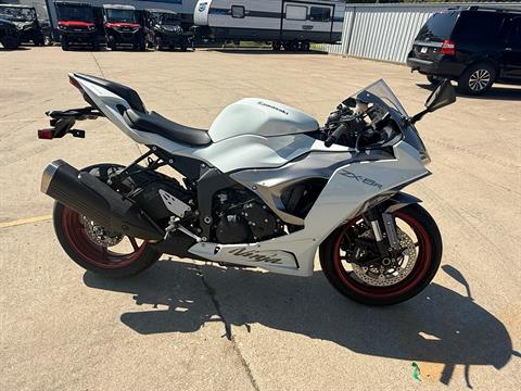 2025 Kawasaki Ninja ZX-6R — photo 1 of 20