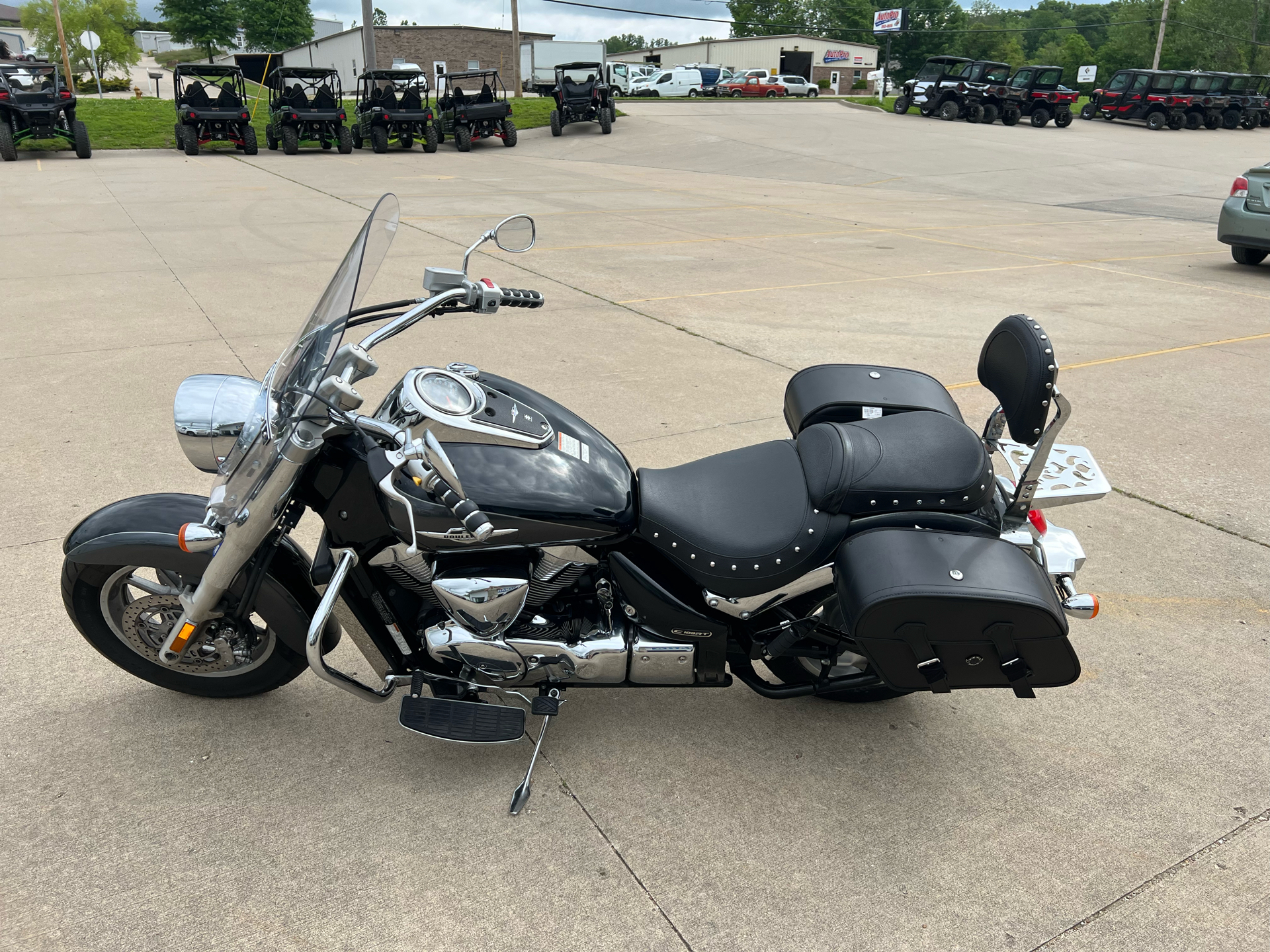 Suzuki boulevard c50 cruiser hi-res stock photography and images - Alamy, image size:1920x1440