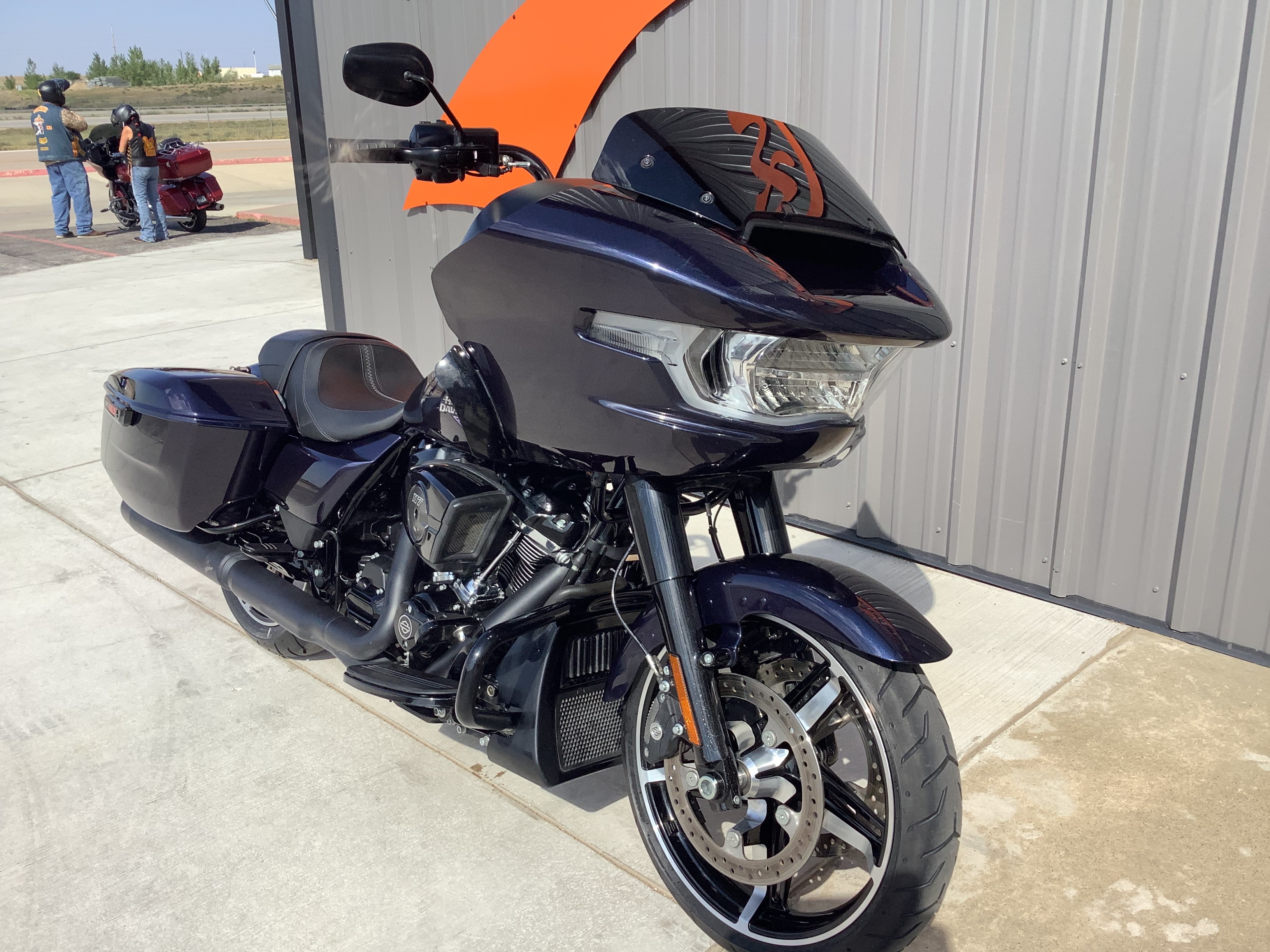 2025 Harley-Davidson Road Glide® 4