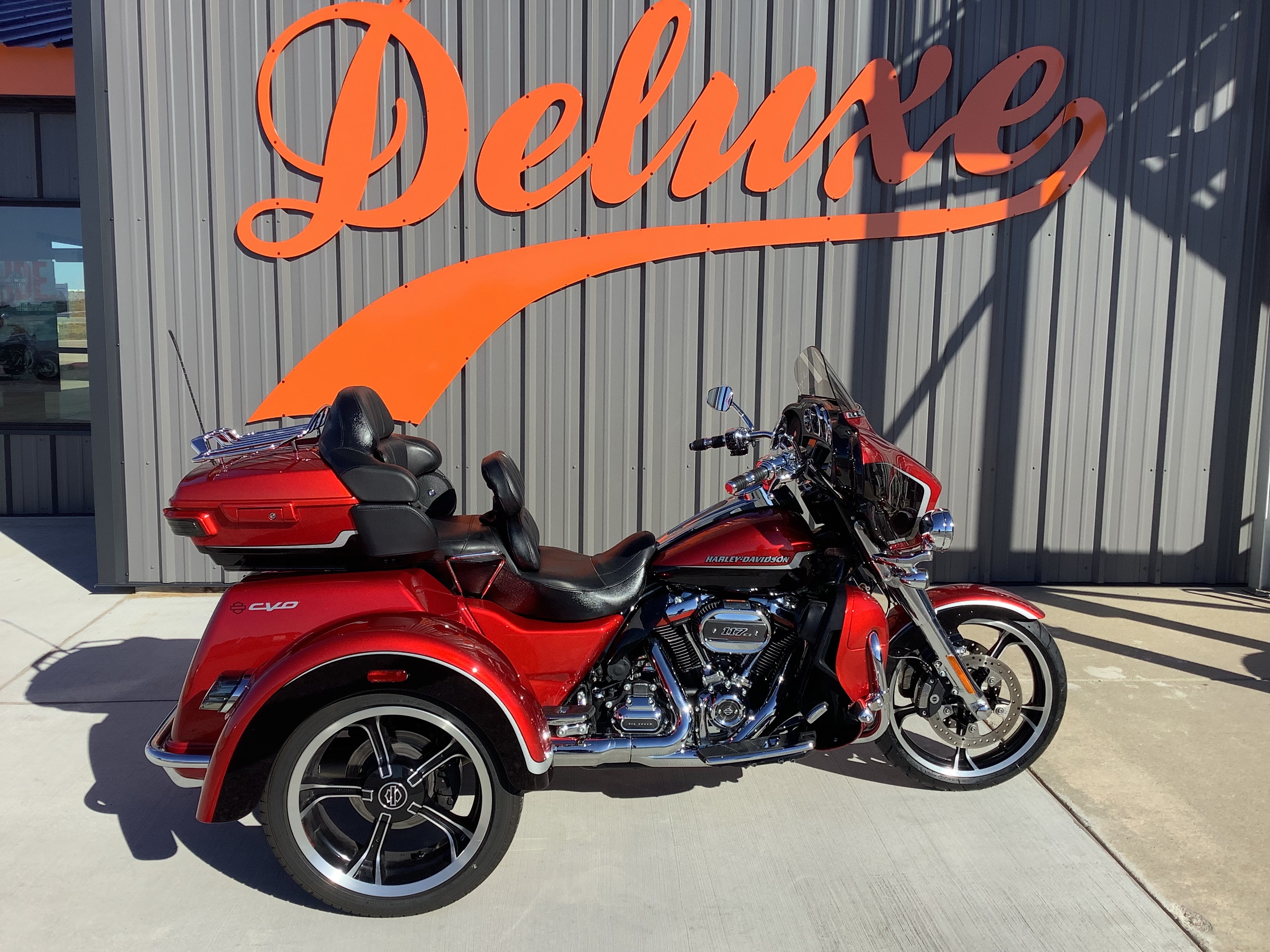 2021 CVO Tri Glide®