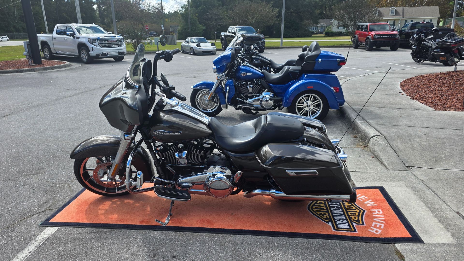 Used 2021 Harley-Davidson Street Glide® | Motorcycles in