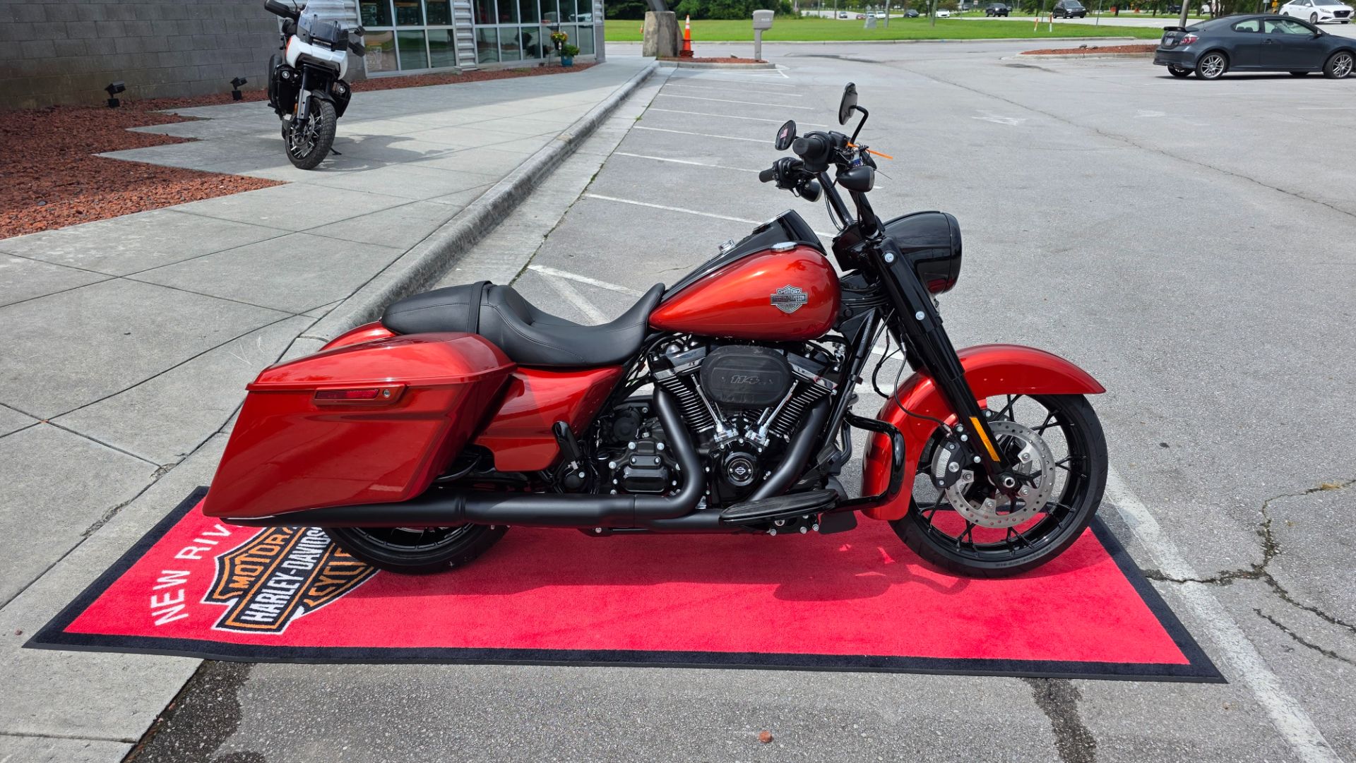 New 2025 Harley-Davidson Road King® Special | Motorcycles in