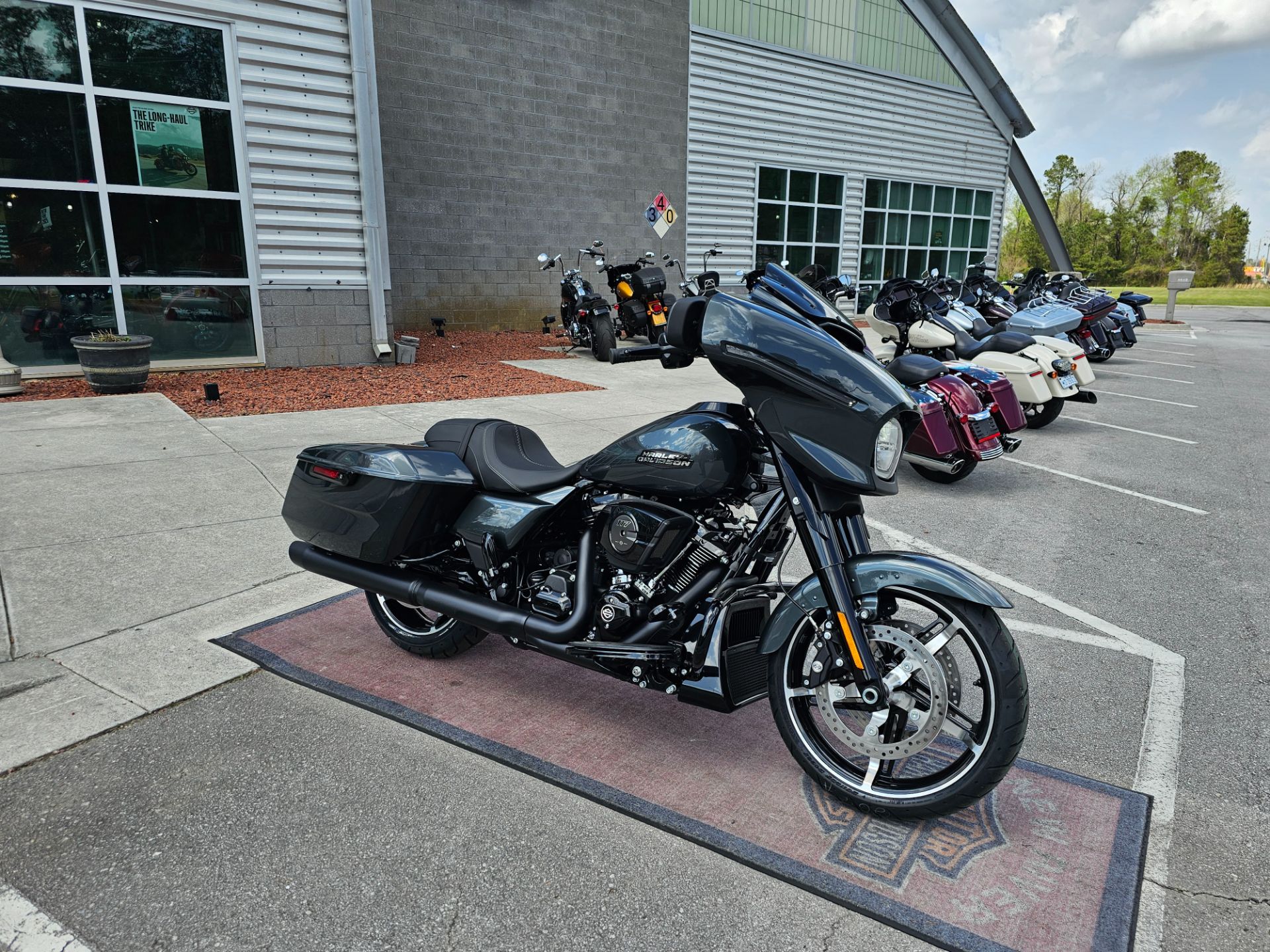 New 2025 Harley-Davidson Street Glide® | Motorcycles in