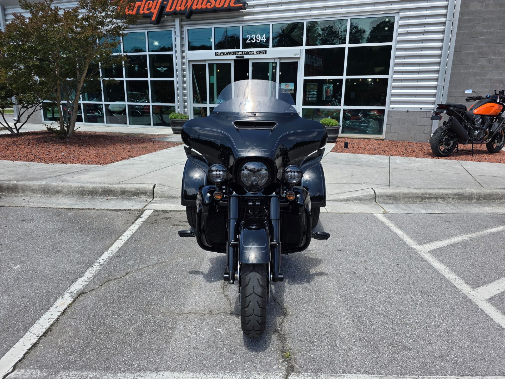 2025 Harley-Davidson Tri Glide® Ultra 8