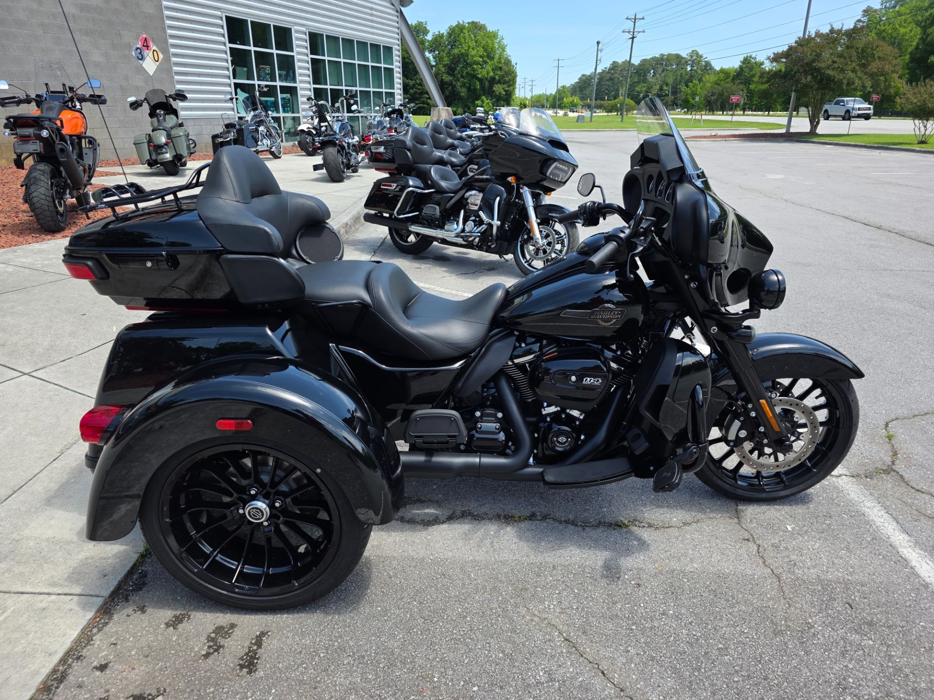 HARLEY-DAVIDSON カウル 57000016 ブラック Certified Pre-Owned 2025 Harley-Davidson Tri Glide® Ultra