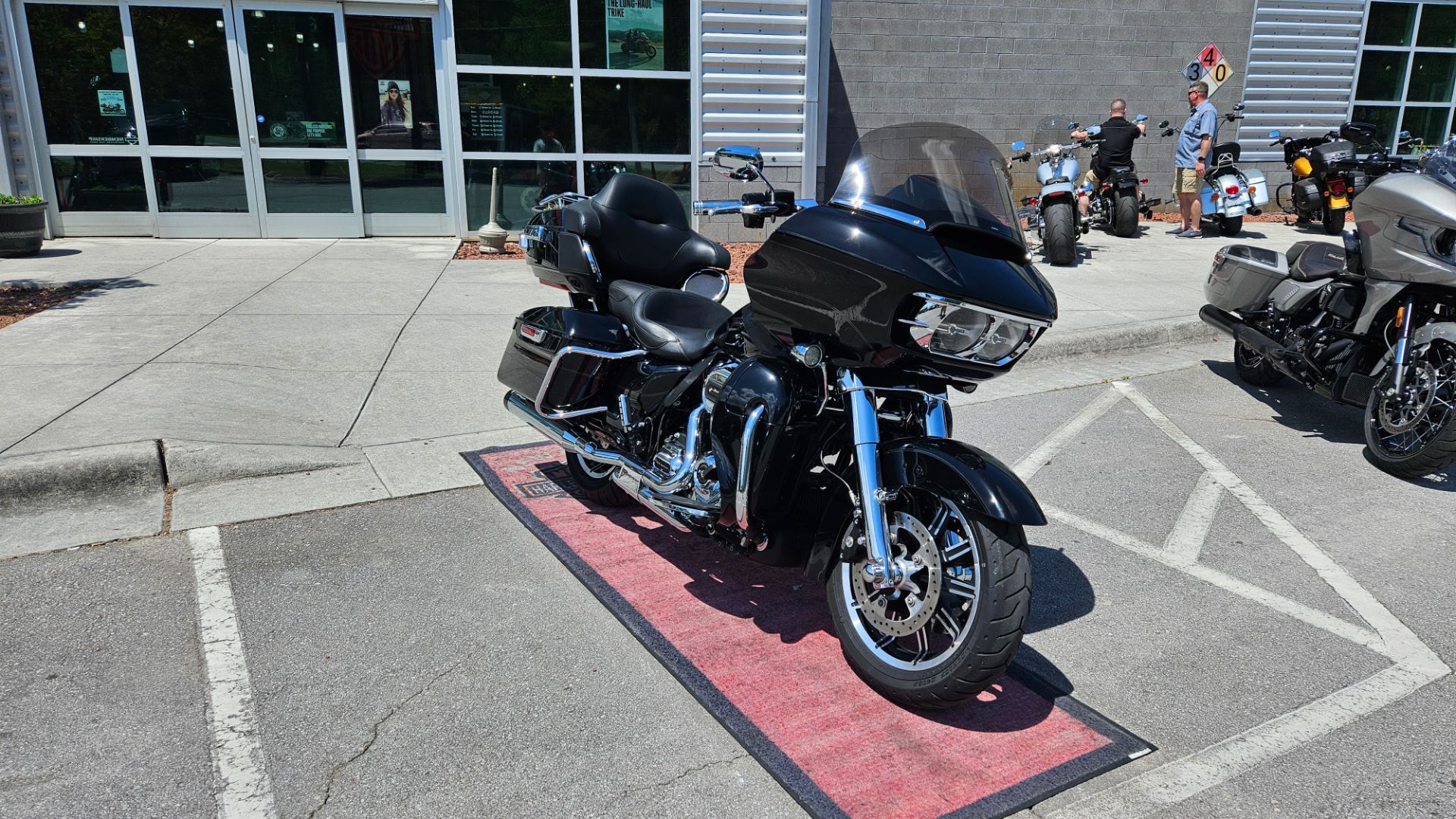2019 Harley-Davidson Road Glide® Ultra 4