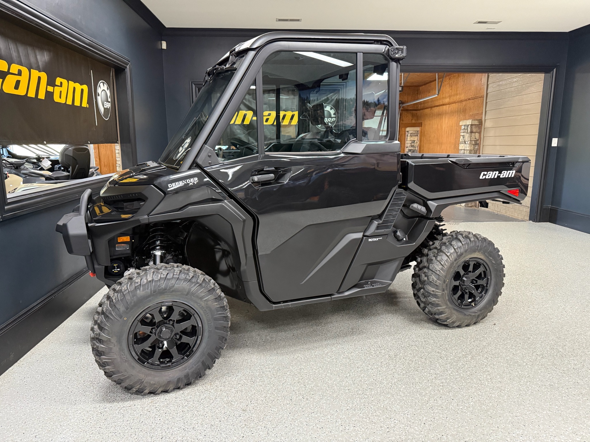 2026 Can-Am Defender XT CAB HD11 with 10.25 in. touchscreen di for sale 1256244