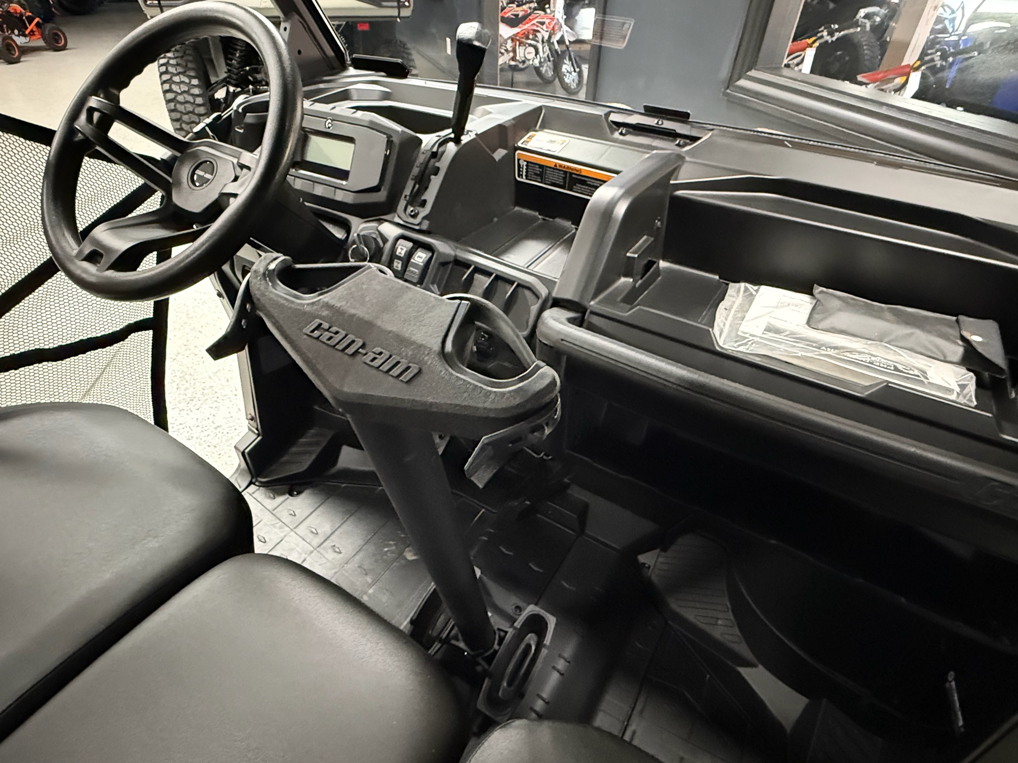 2026 Can-Am™ Defender DPS HD7 4