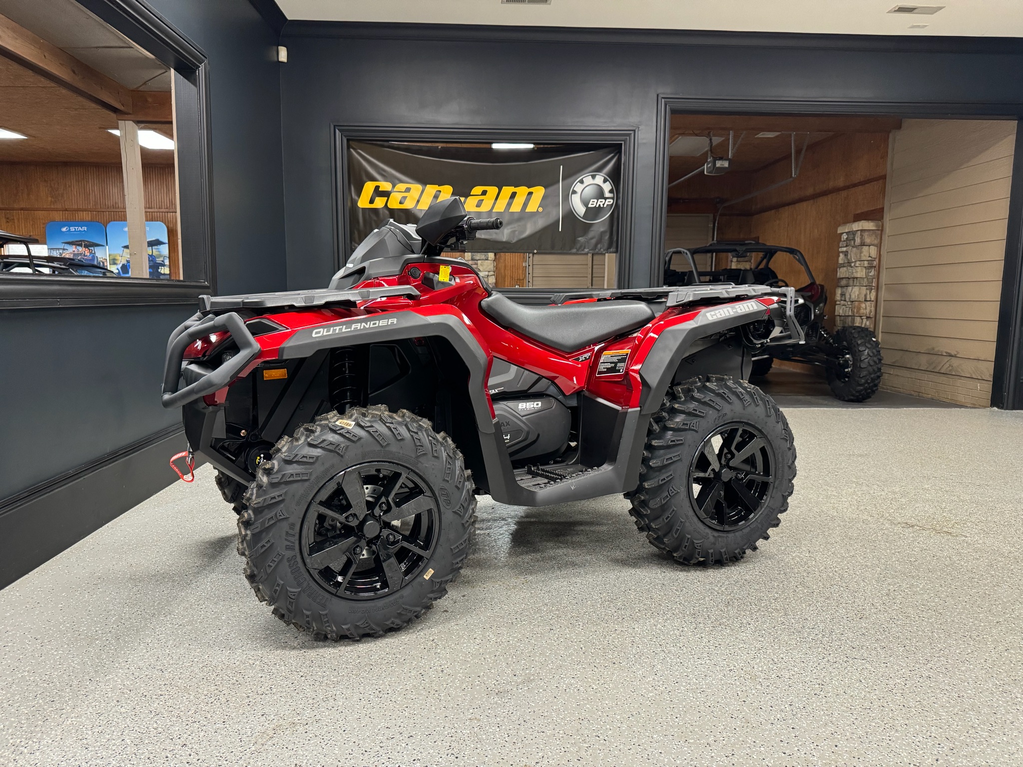 2026 Can-Am™ Outlander XT 850 1