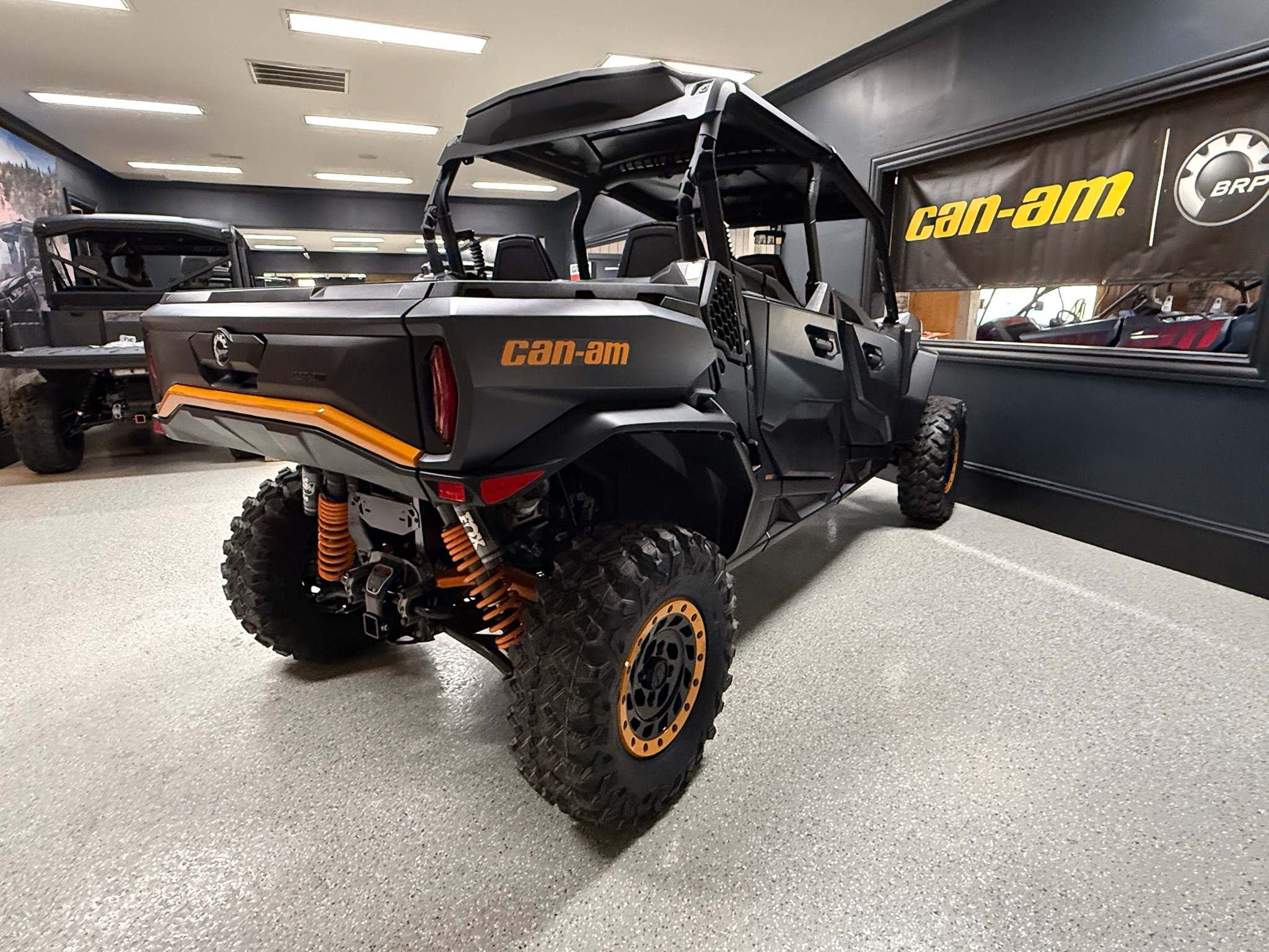2026 Can-Am™ Commander MAX XT-P 7