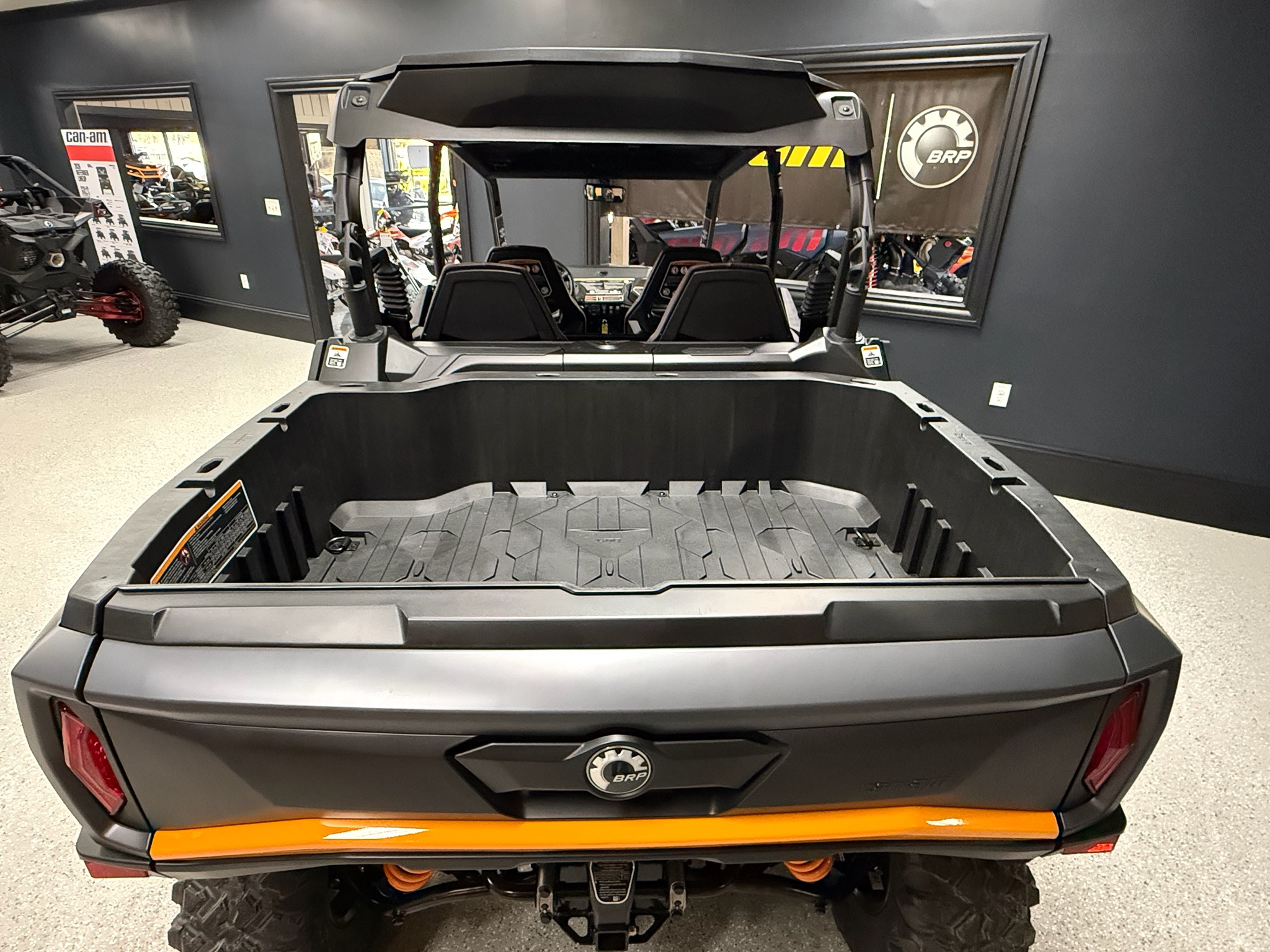 2026 Can-Am™ Commander MAX XT-P 8