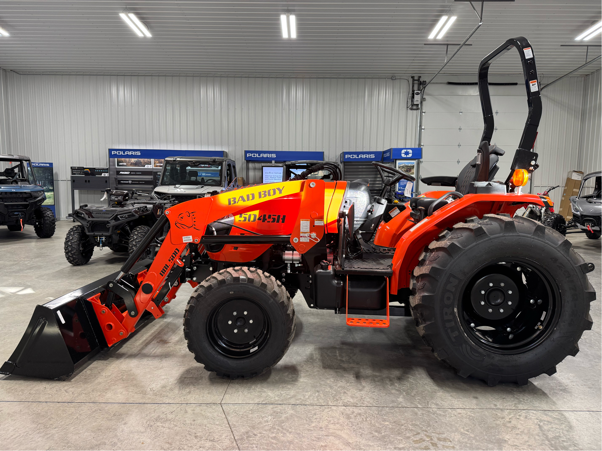 2024 Bad Boy Mowers BAD BOY 5045HIL TRACTOR in Marion, North Carolina - Photo 2